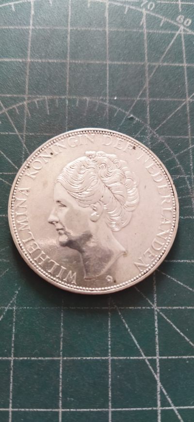 外国硬币初藏2024年第8场 - 荷兰2.5盾银币1933年。原光