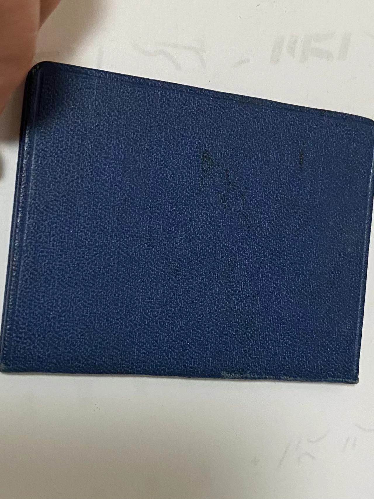 苏联勋章奖章4月3日拍卖第九期4月6日晚上九点结束 苏联徽章证书50年克格勃 可以配章用没有编号  只有证书