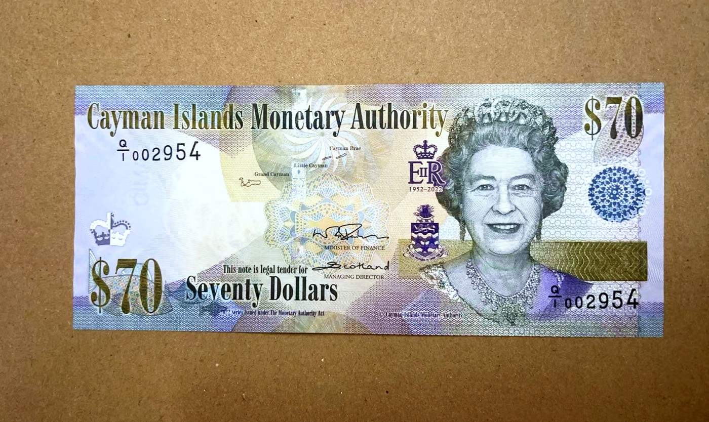 【Blue Auction】✨世界纸币精拍第458期——周六畅拍场  【首发冠】开曼群岛 2022年70元 纪念钞 女王 全新UNC