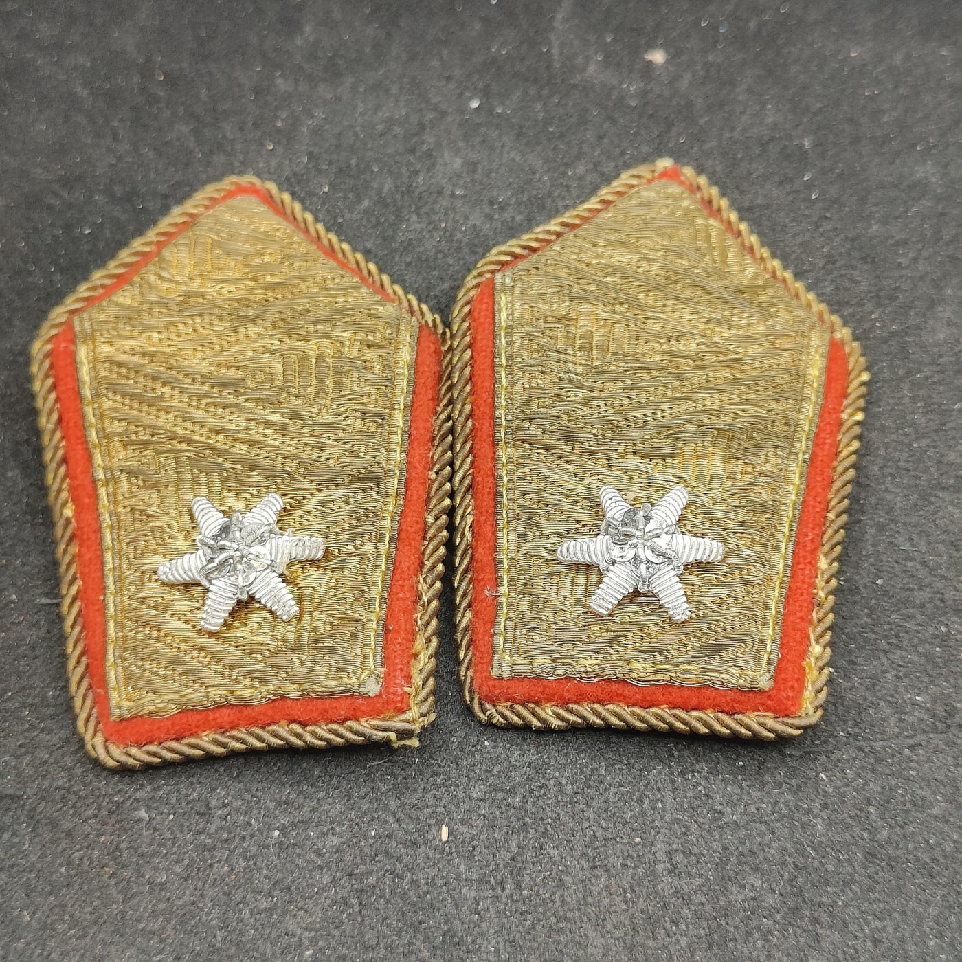 全场0元起拍 第145期 咸鱼国勋章拍卖专场 4月7日（周日）下午6：00开始 奥地利陆军将官领章