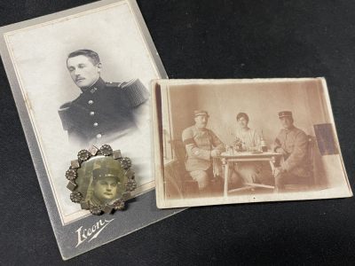 戎马世界章牌大赏第63期 - 一战法国军人家属制作的胸针与合照一套