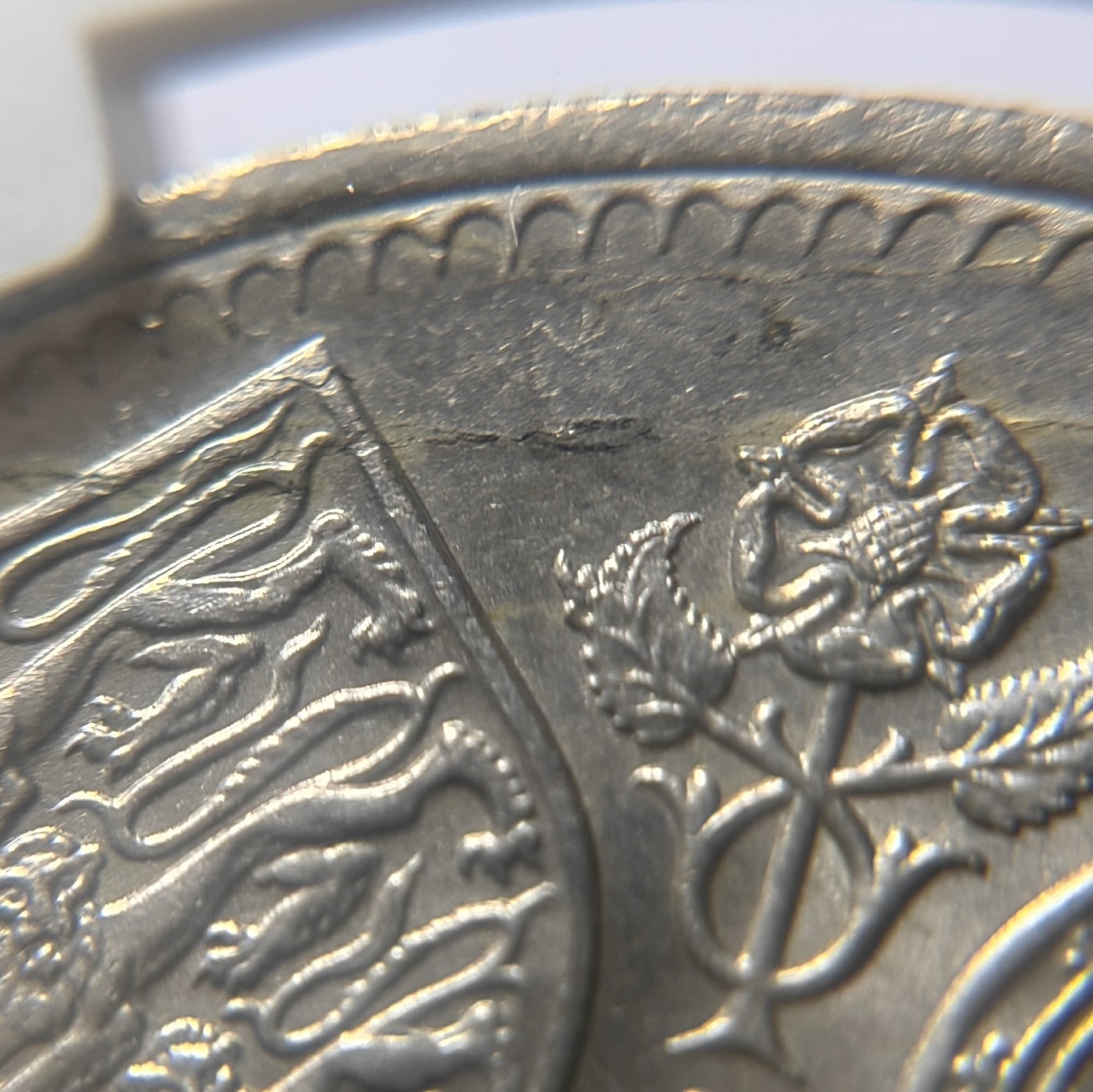 🌿物与斋第七场｜觞咏三春2-世界钱币专场 NGC MS64 ERROR？英国1953年伊丽莎白二世登基纪念克朗，背面疑似lamination或struck thru，同批提交普通评级故无标注