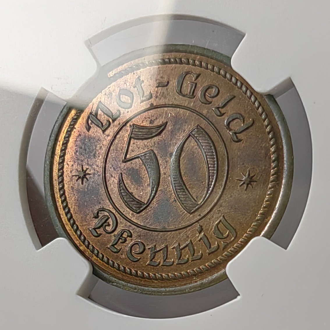 🌿物与斋第七场｜觞咏三春2-世界钱币专场 NGC MS63RB 德国紧急状态硬币1920年不莱梅50芬尼铜样币，铸量50枚，打制深峻，底板镜面感强，铜光醇厚，重量级铜样，与下一枚流通版对比，样币风采显然