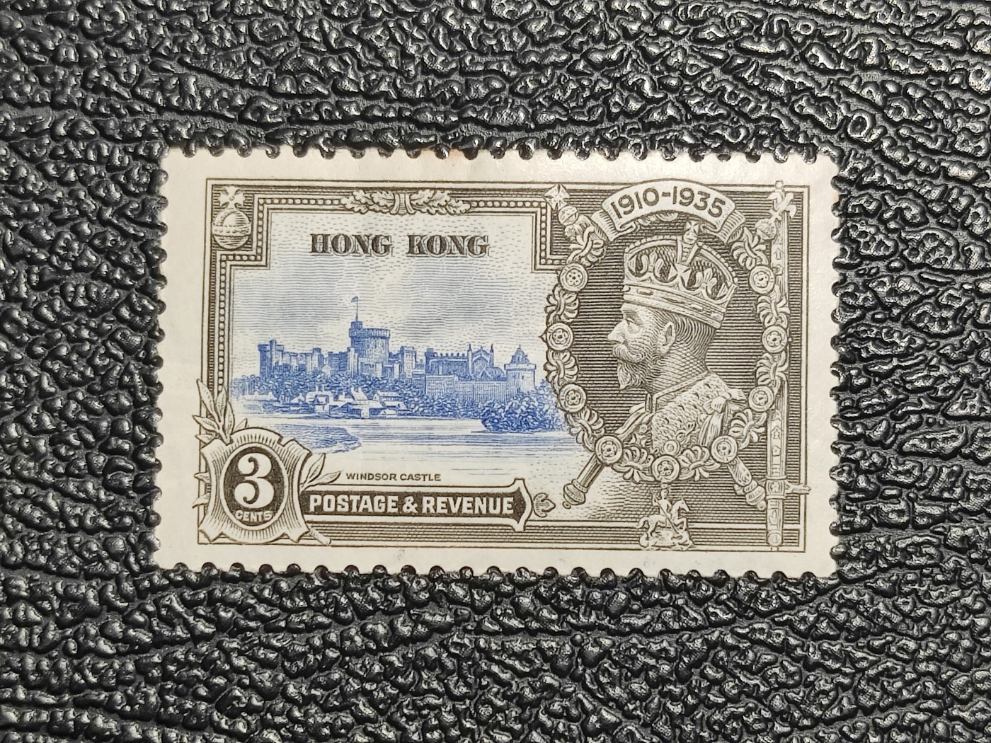洪涛臻品批发群 精选邮票限时拍卖第五百八十二期  1935香港第二套纪念邮票 乔治五世银禧3分 原胶新