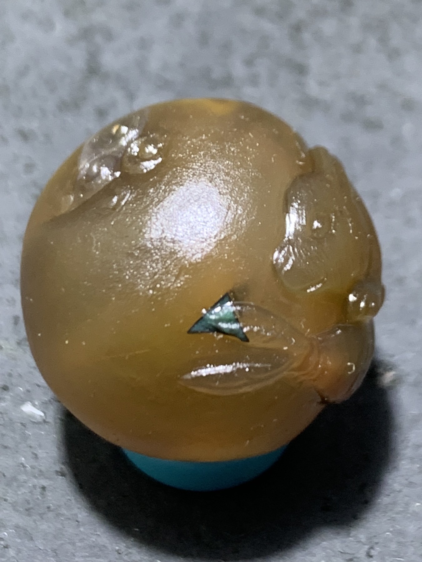 精美亚光高玉化巴西玛瑙手工俏色巧雕回纹玉兔圆珠一个！