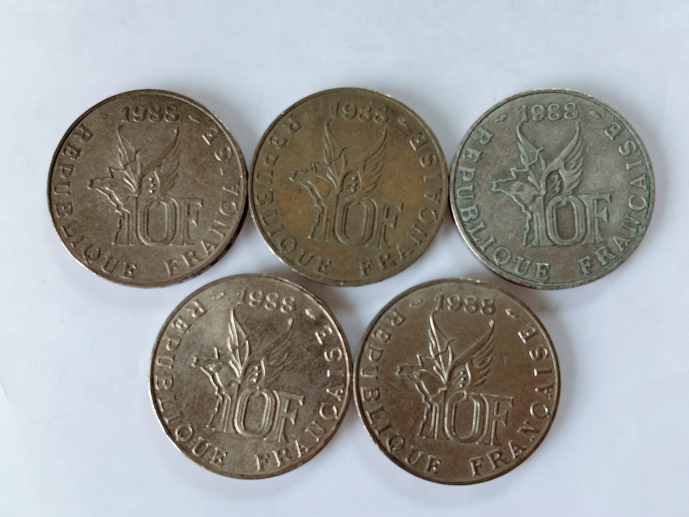 第一海外回流一元起拍收藏 散币专场 第77期 法国1988年10法郎铜币 5枚