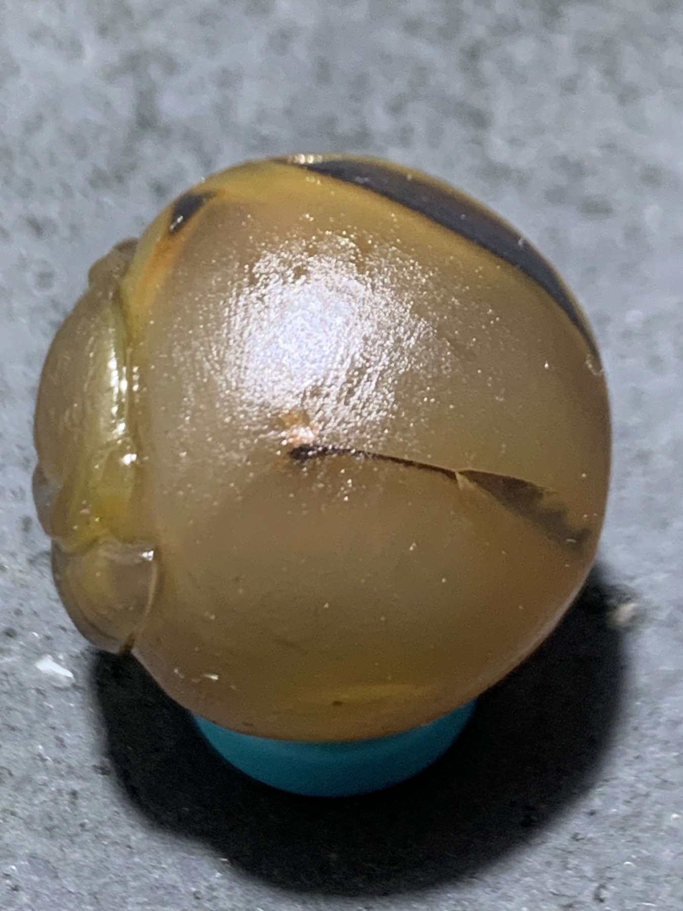 精美亚光高玉化巴西玛瑙手工俏色巧雕回纹玉兔圆珠一个！