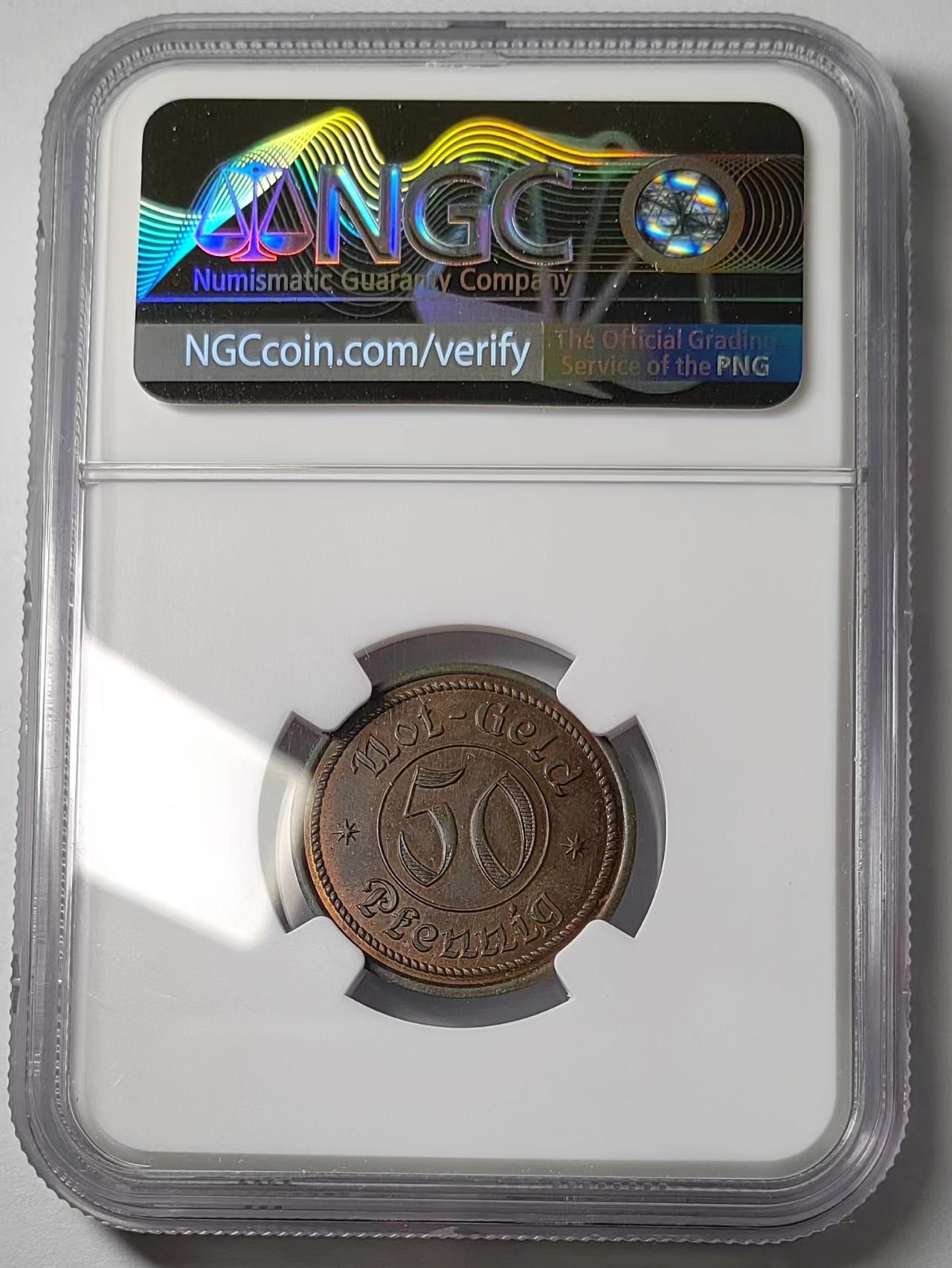 🌿物与斋第七场｜觞咏三春2-世界钱币专场 NGC MS63RB 德国紧急状态硬币1920年不莱梅50芬尼铜样币，铸量50枚，打制深峻，底板镜面感强，铜光醇厚，重量级铜样，与下一枚流通版对比，样币风采显然