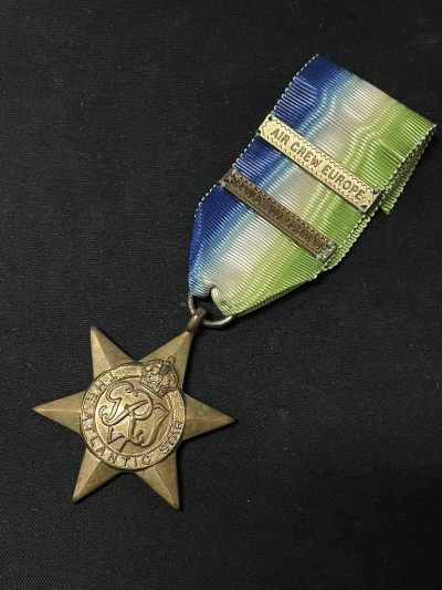 戎马世界章牌大赏第63期 - 英国二战大西洋之星，带法德勋条与欧洲机组勋条