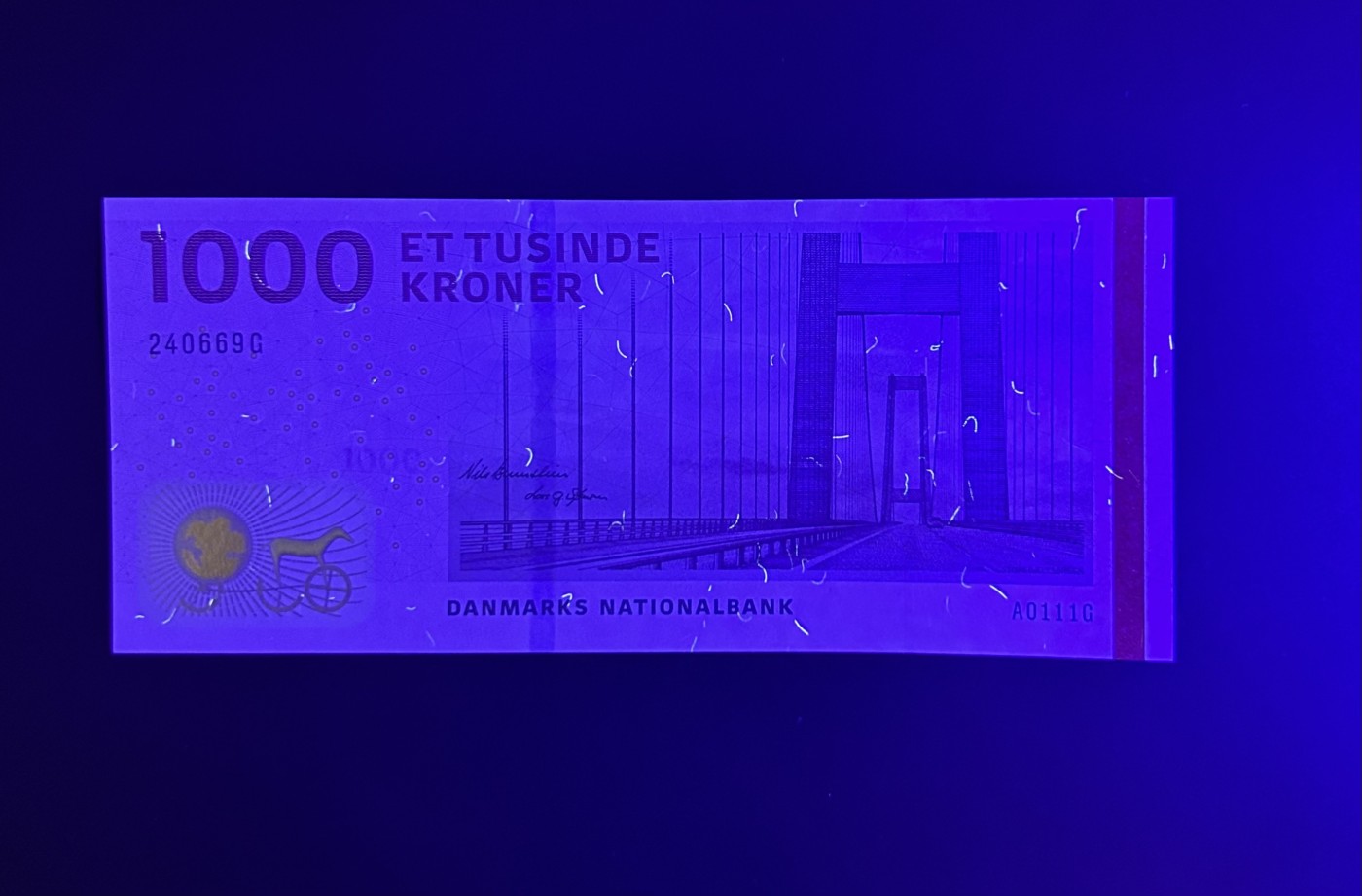 【丑猫0413】今晚6点半，全裸场 丹麦1000unc