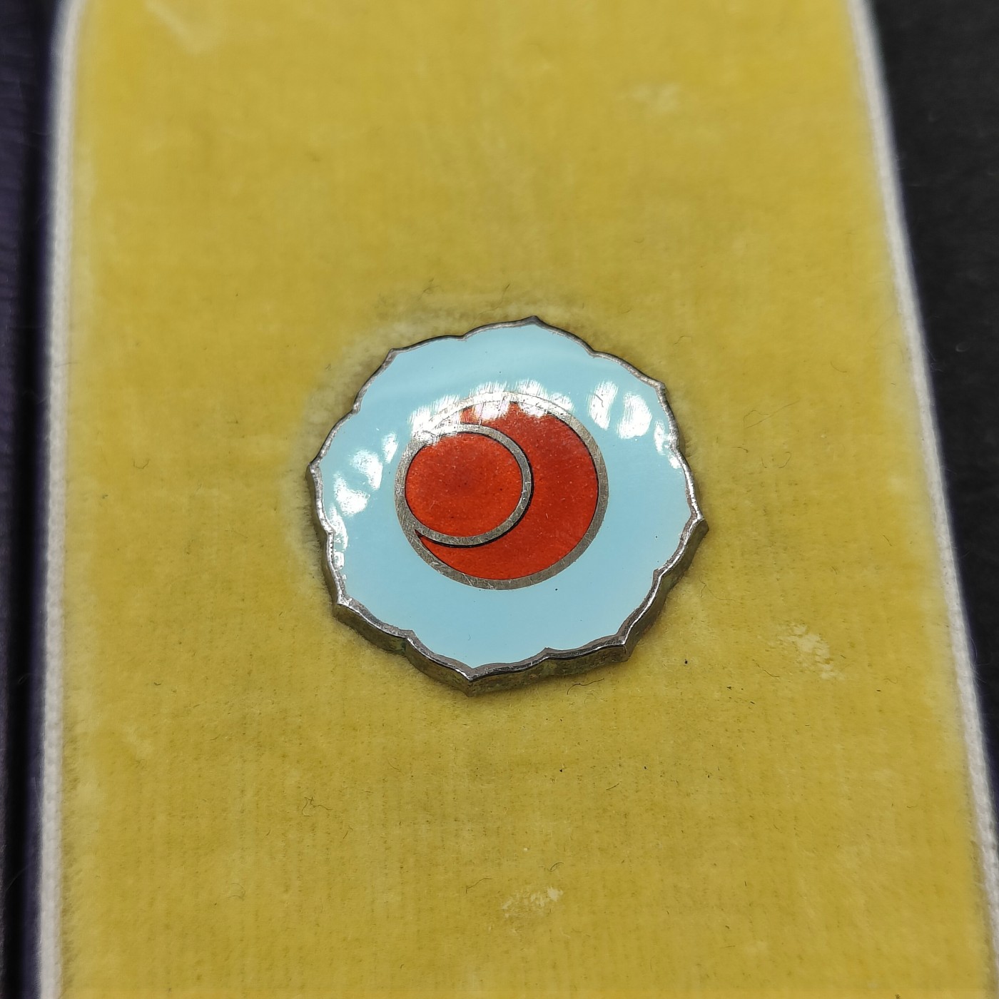 全场0元起拍 第146期 咸鱼国勋章拍卖专场 4月10日（周三）下午6：00开始 日本战时神宫奉赞珐琅章 银制