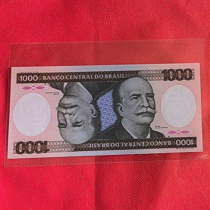 巴西1986年1000克鲁塞罗 无47 P-201d 签名22 美洲纸币 实物图 UNC