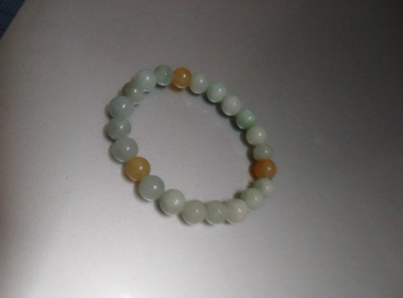 冰多彩翡翠手串，手链种老水足，冰清玉润   颜色漂亮   尺寸：6~7mm