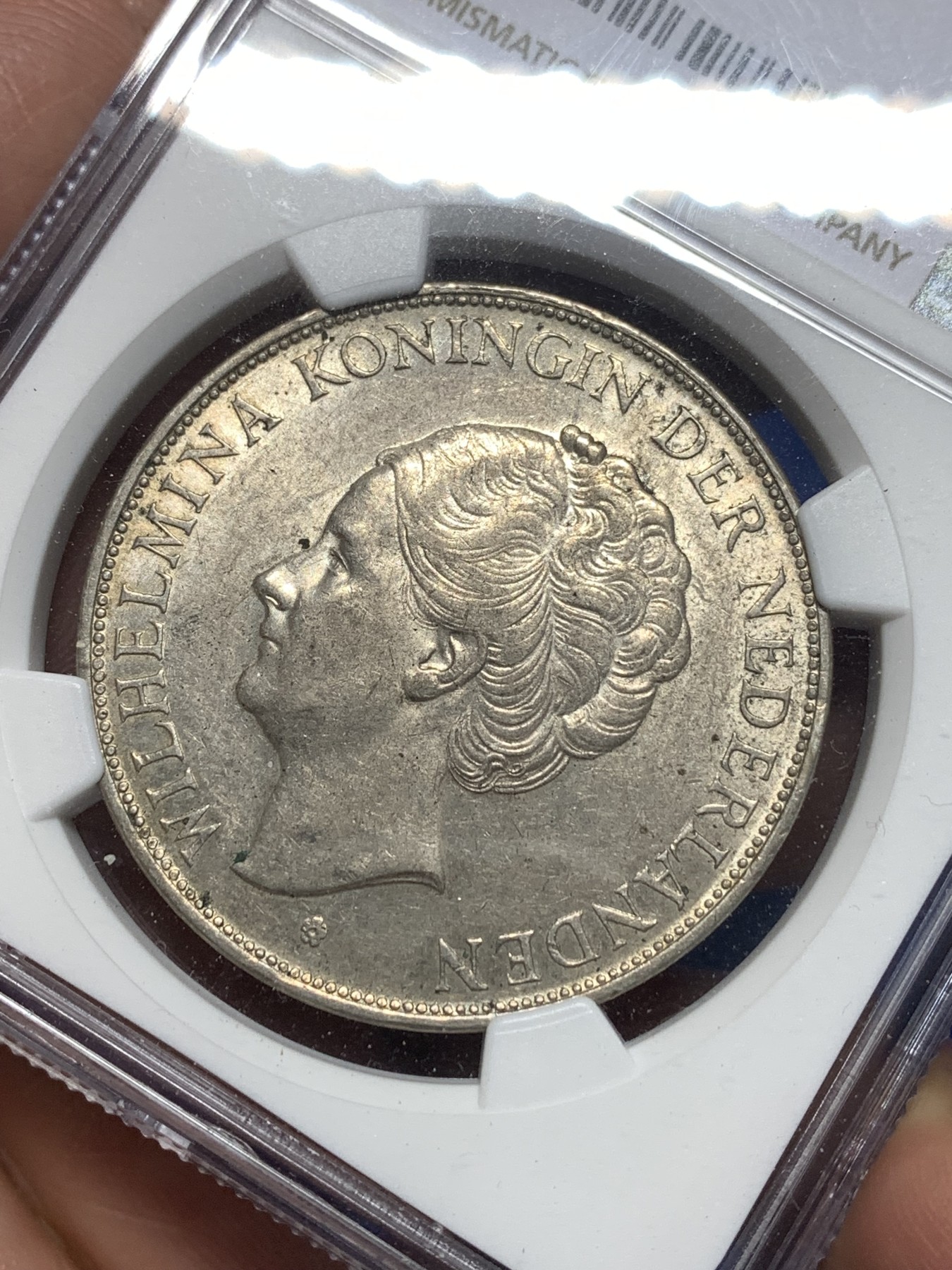 《竞宝斋》第256场-周日，周一 2场连拍 (全场包邮) NGC AU58 荷兰1938年威廉明娜女王2.5盾银币