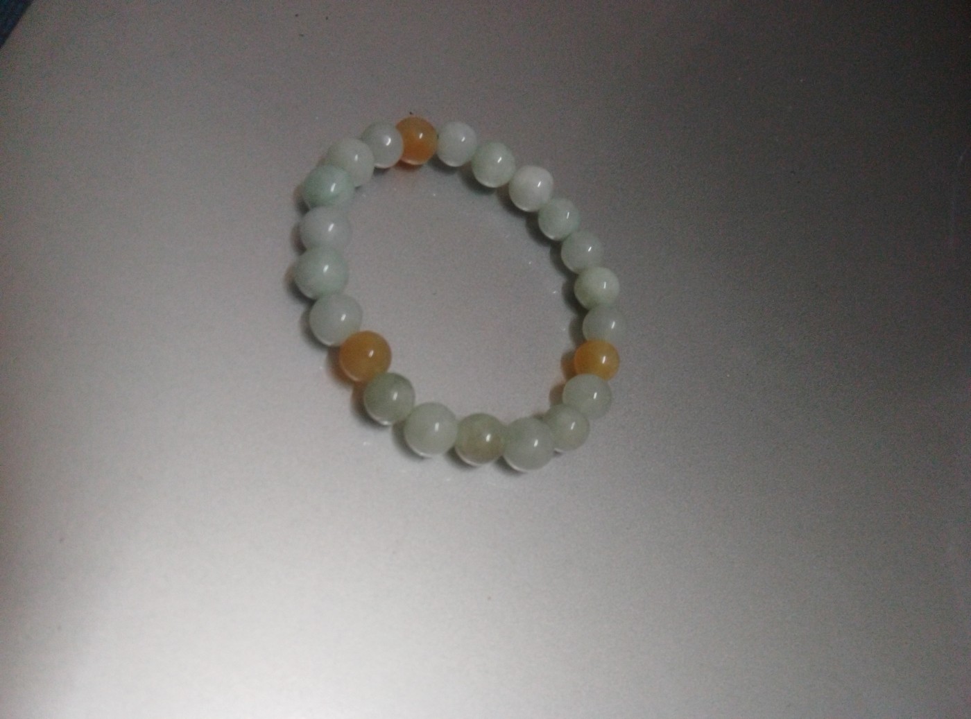 冰多彩翡翠手串，手链种老水足，冰清玉润   颜色漂亮   尺寸：6~7mm