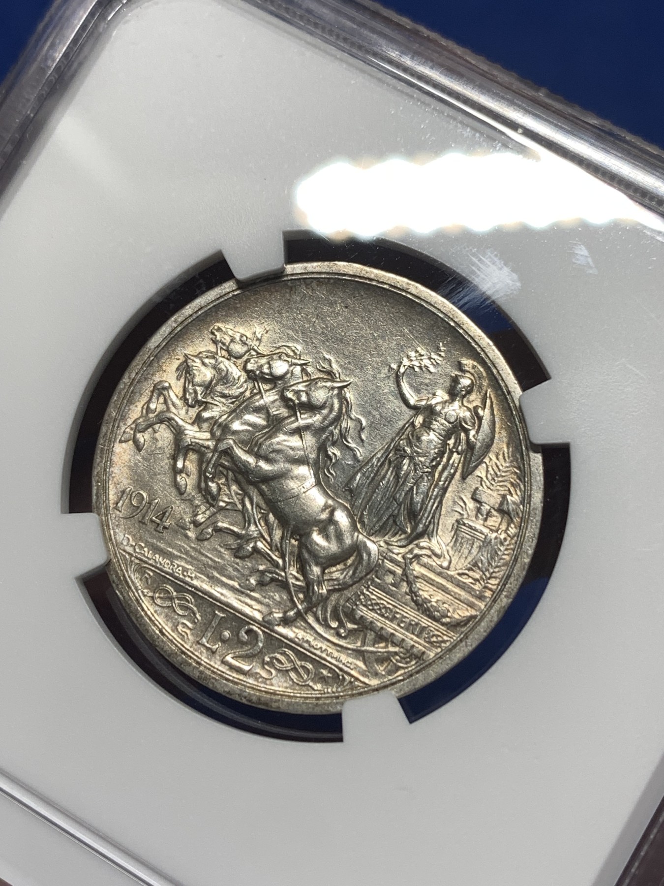 《竞宝斋》第256场-周日，周一 2场连拍 (全场包邮) NGC AU58 意大利1914年马车2里拉银币