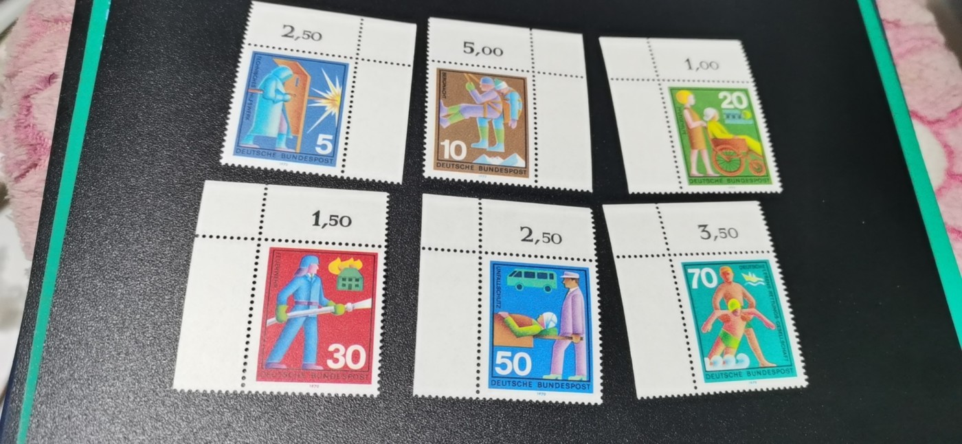 德国邮票专场，都是套票 德国邮票一套，1970年发行，消防救援  劳动保护  老人护理  安全作业等6全，品相如图