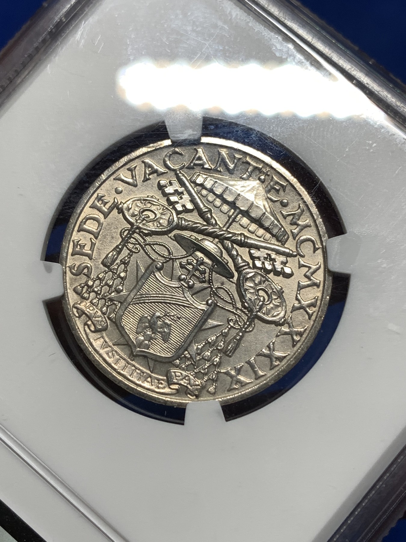 《竞宝斋》第256场-周日，周一 2场连拍 (全场包邮) NGC MS64 梵蒂冈 1939年 教皇缺位 圣灵鸟 10里拉 银币 少见品种