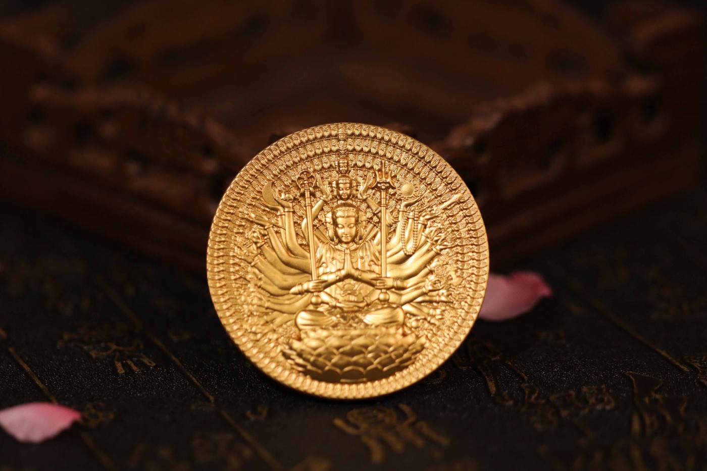 CSIS-GREAT评级精品钱币拍卖第二百四十一期 拍多少算多少  加蓬2025年千手千眼观世音观音菩萨2盎司镀金双面高浮雕纪念银币