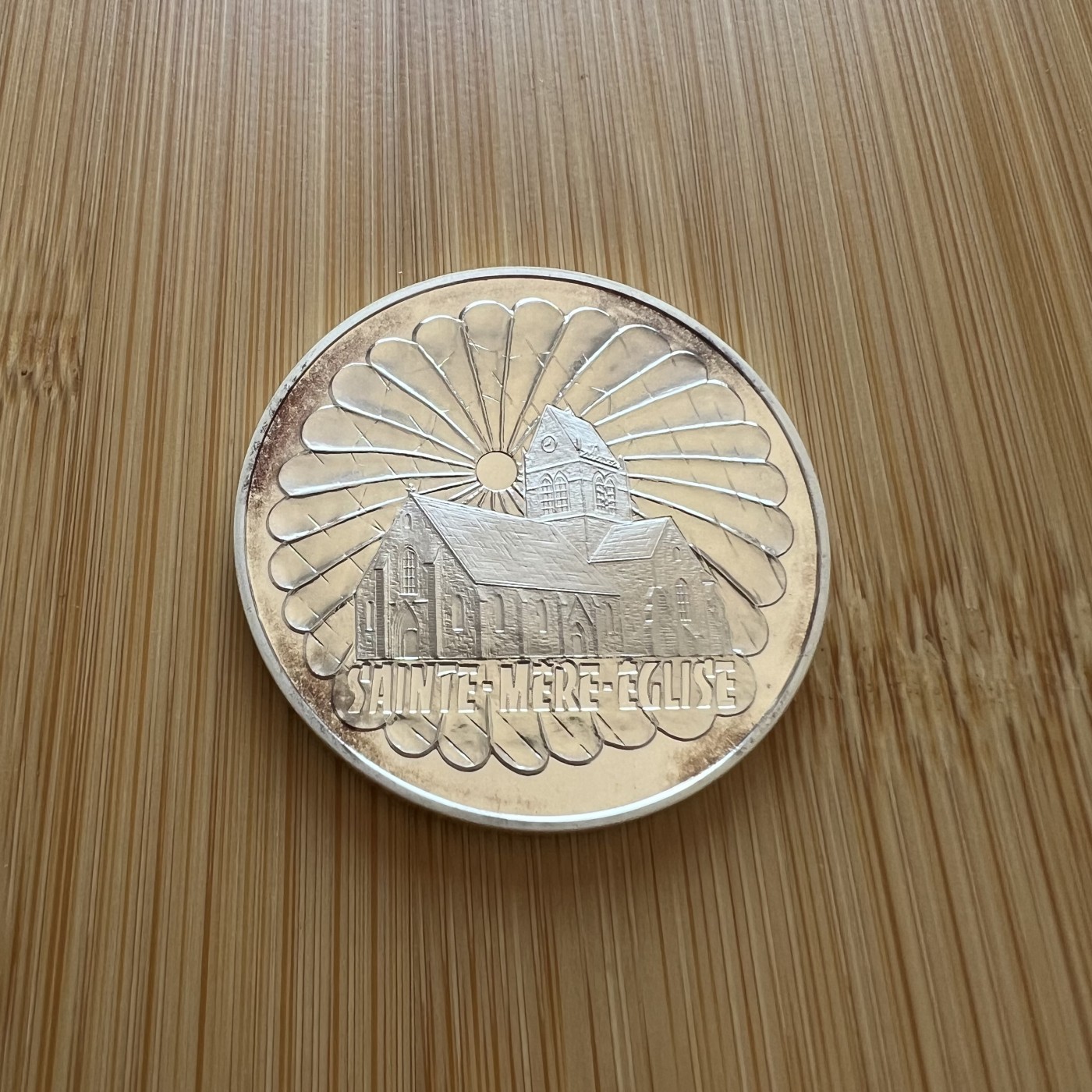  88元包顺丰 外国银币 散币 法国1994年二战系列十二枚之一圣梅赫艾格利斯大银币带彩好品不是划痕可放大看图