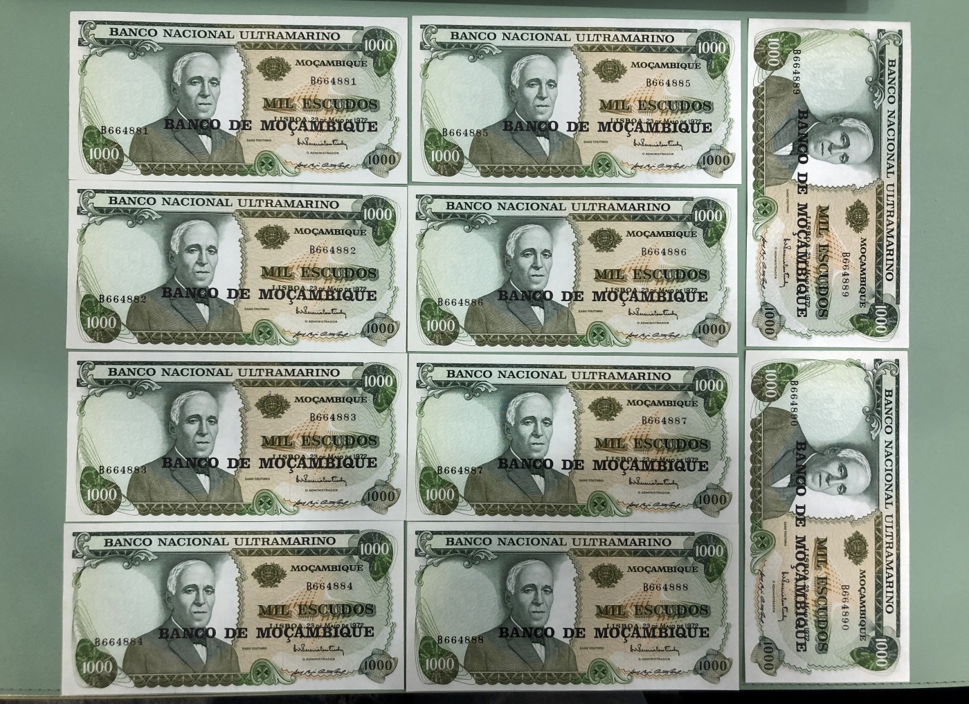 世界外币 1972年，葡属莫桑比克1000埃斯库多纸币，飞行员，10张连号含豹子号888，全新UNC品相