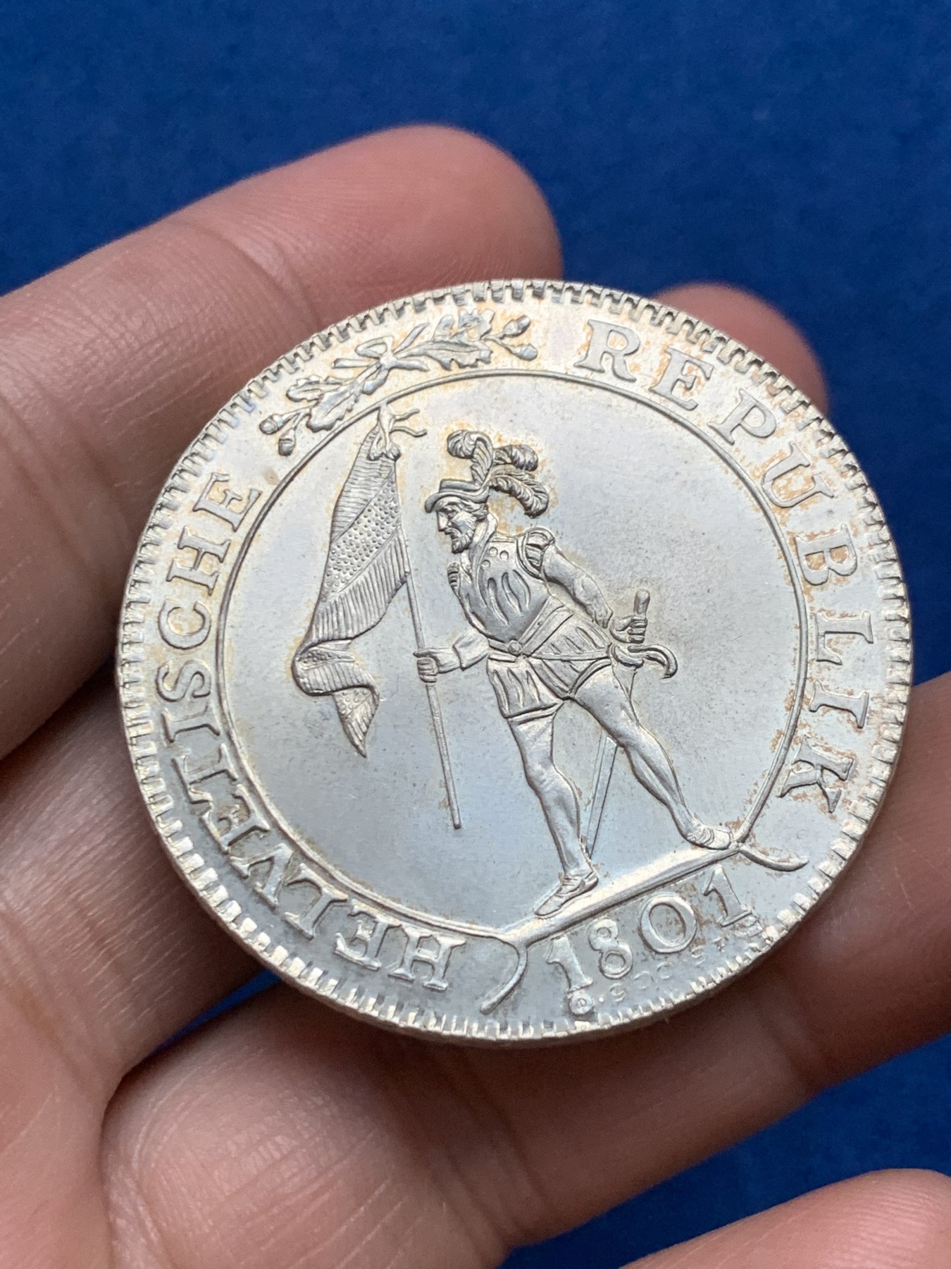 《竞宝斋》第257场-周日，周一 2场连拍 (全场包邮) 1801瑞郎复刻版银章 30g 41.1mm