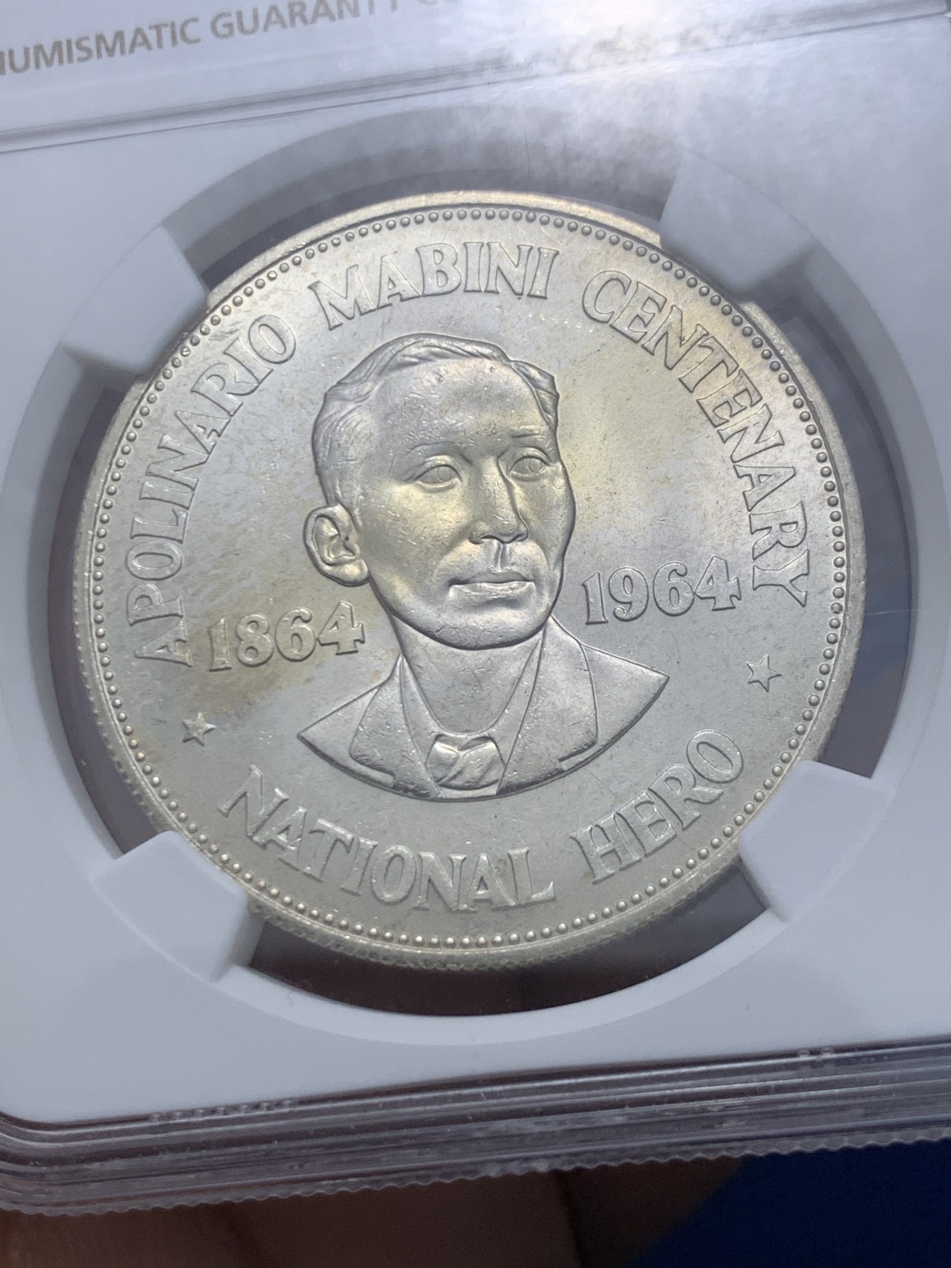 《竞宝斋》第257场-周日，周一 2场连拍 (全场包邮) NGC MS65 菲律宾1964年革命家马比尼百年诞辰1比索纪念银币 普制品种很难的高分 亚军分更高分只有6枚