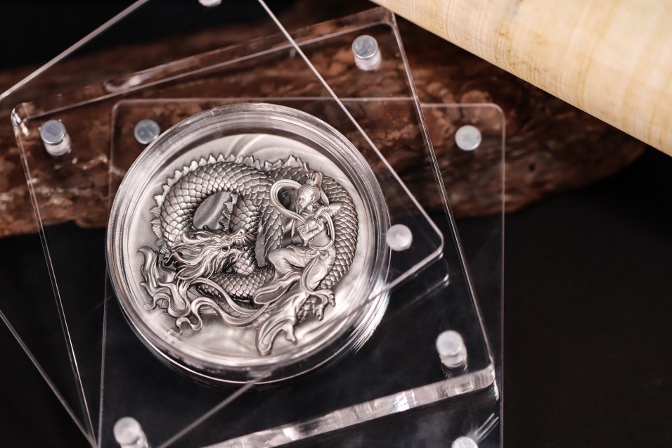 CSIS-GREAT评级精品钱币拍卖第二百四十一期 纽埃2024年甲辰生肖龙年敦煌飞天中国龙2OZ仿古彩色超高浮雕银币