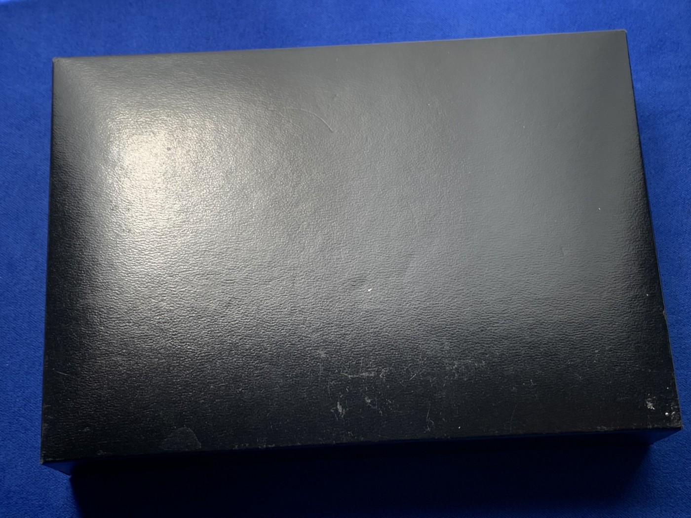 《竞宝斋》第257场-周日，周一 2场连拍 (全场包邮) 英国2014年发行乔治王子诞辰1周年纪念5英镑精制银币 皇家铸币局官方首日封加日期邮戳 仅495枚 市场价1500+