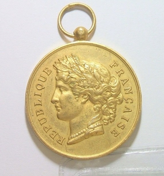 法国1900年前后 谷物女神头像高浮雕精制大镀金章 40MM
