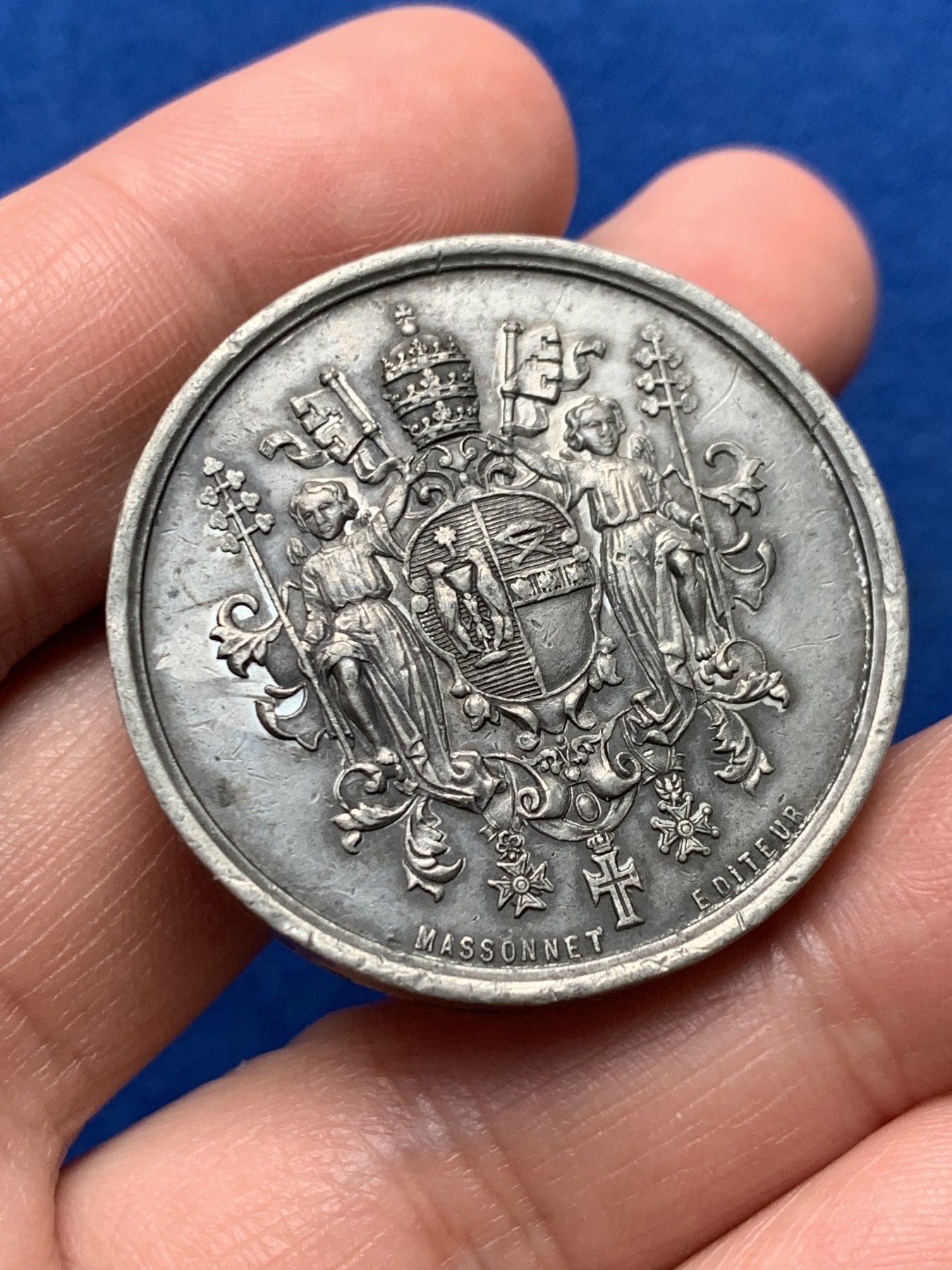 《竞宝斋》第257场-周日，周一 2场连拍 (全场包邮) 梵蒂冈1846年庇护九世当选教皇锡制纪念章，22.72g，37mm