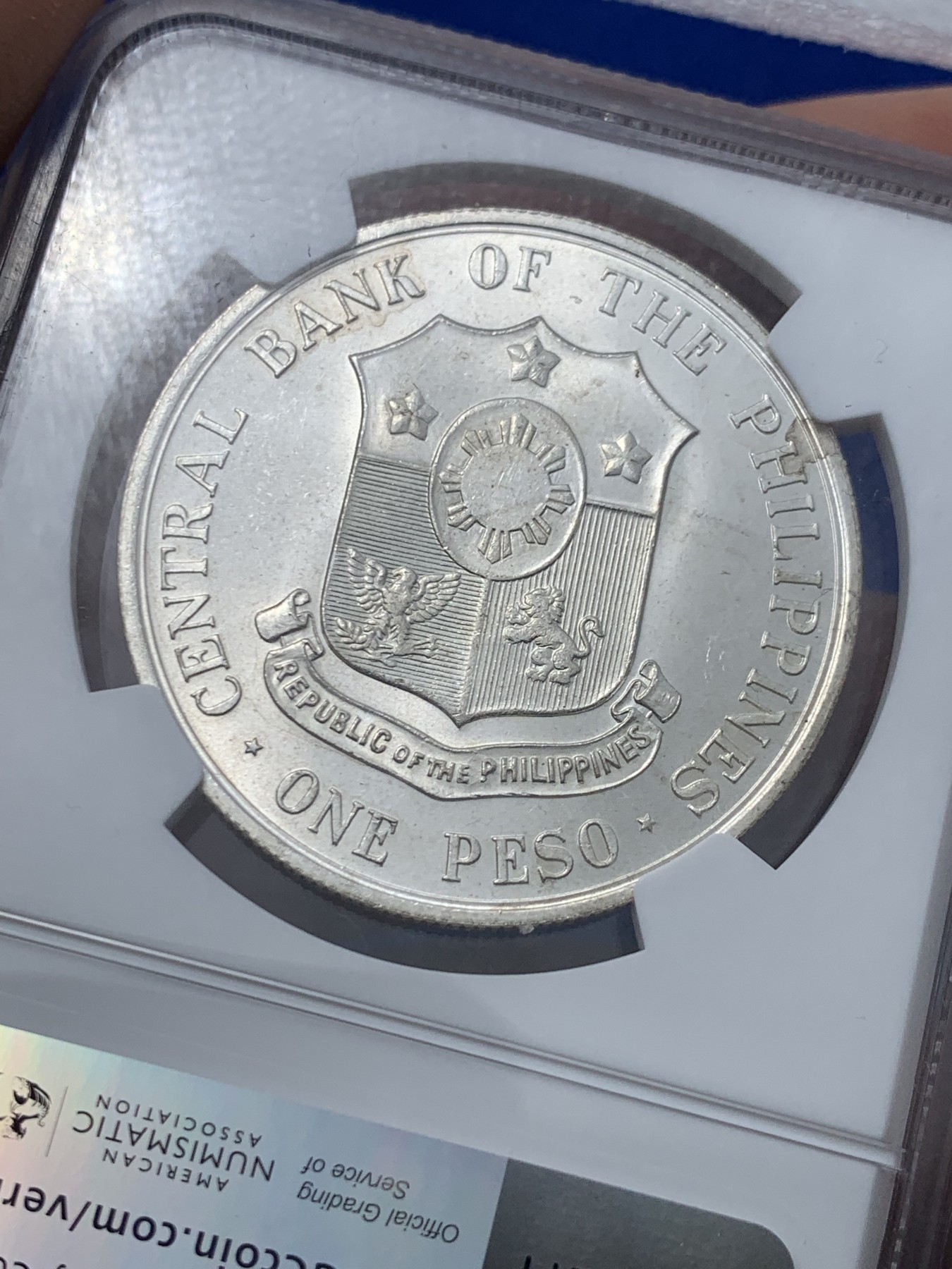 《竞宝斋》第257场-周日，周一 2场连拍 (全场包邮) NGC MS65 菲律宾1963年独立领导人波尼斯奥1比索纪念银币 普制品种很难的高分 亚军分更高分只有5枚