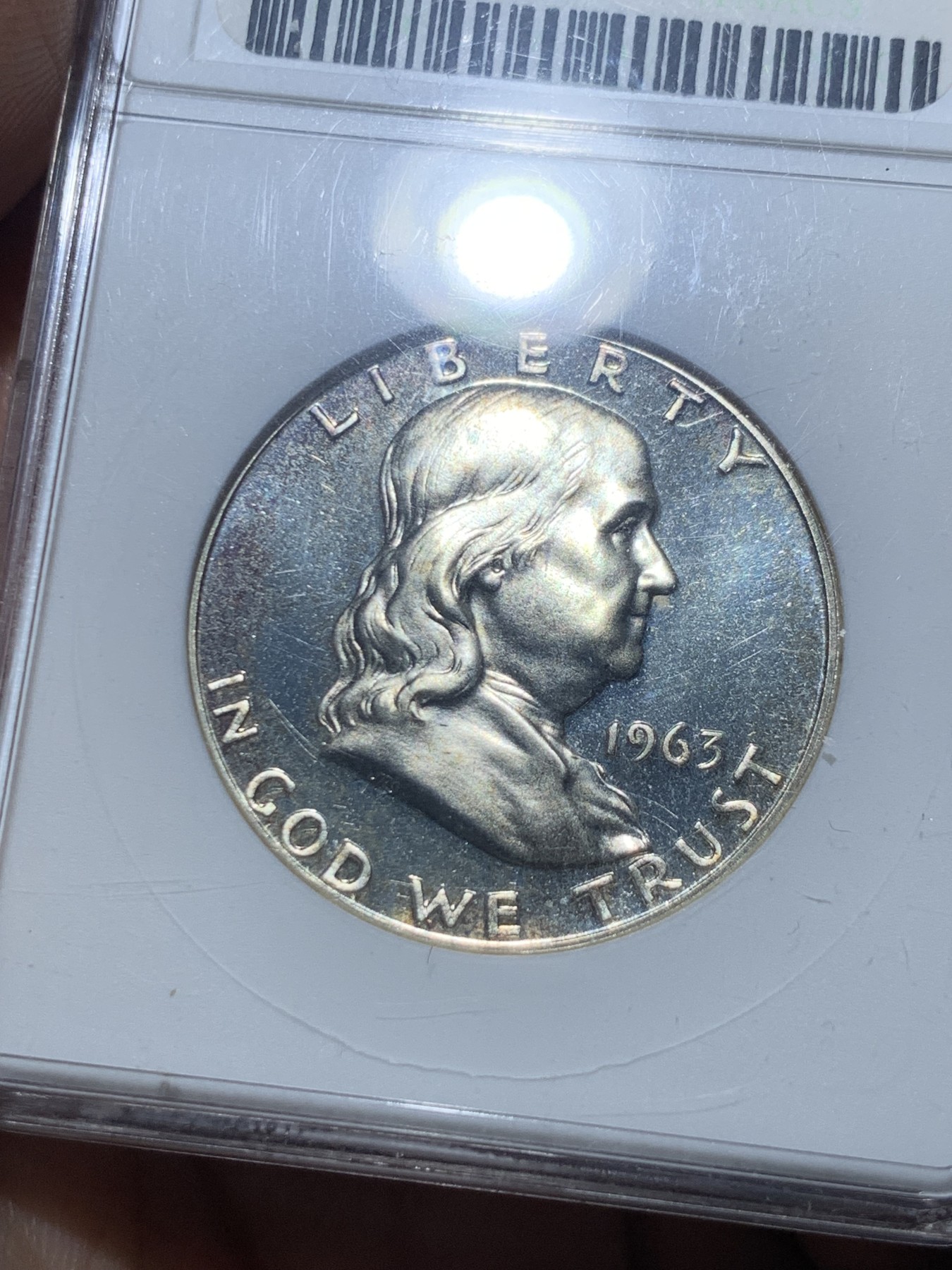 《竞宝斋》第257场-周日，周一 2场连拍 (全场包邮) ANACS PF66 美国1963年富兰克林半美元精制银币，绝版经典小白盒，PROOF精制币，币面清爽干净又漂亮，打制精美。小白盒距今近50年的历史，盒子本身就是古董级别的收藏品。