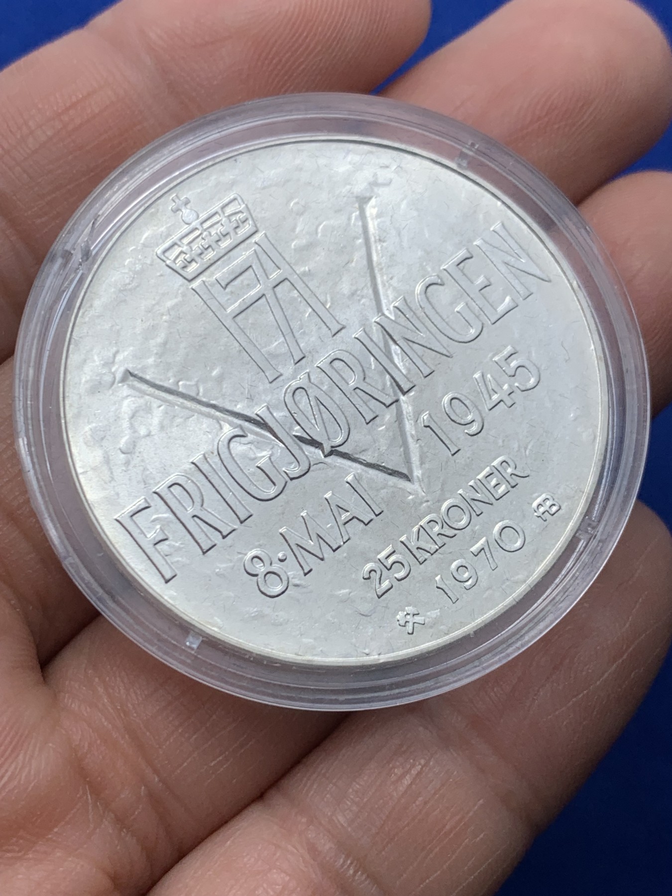 《竞宝斋》第257场-周日，周一 2场连拍 (全场包邮) 挪威奥拉夫五世1970年25克朗纪念银币 含证书 盒装