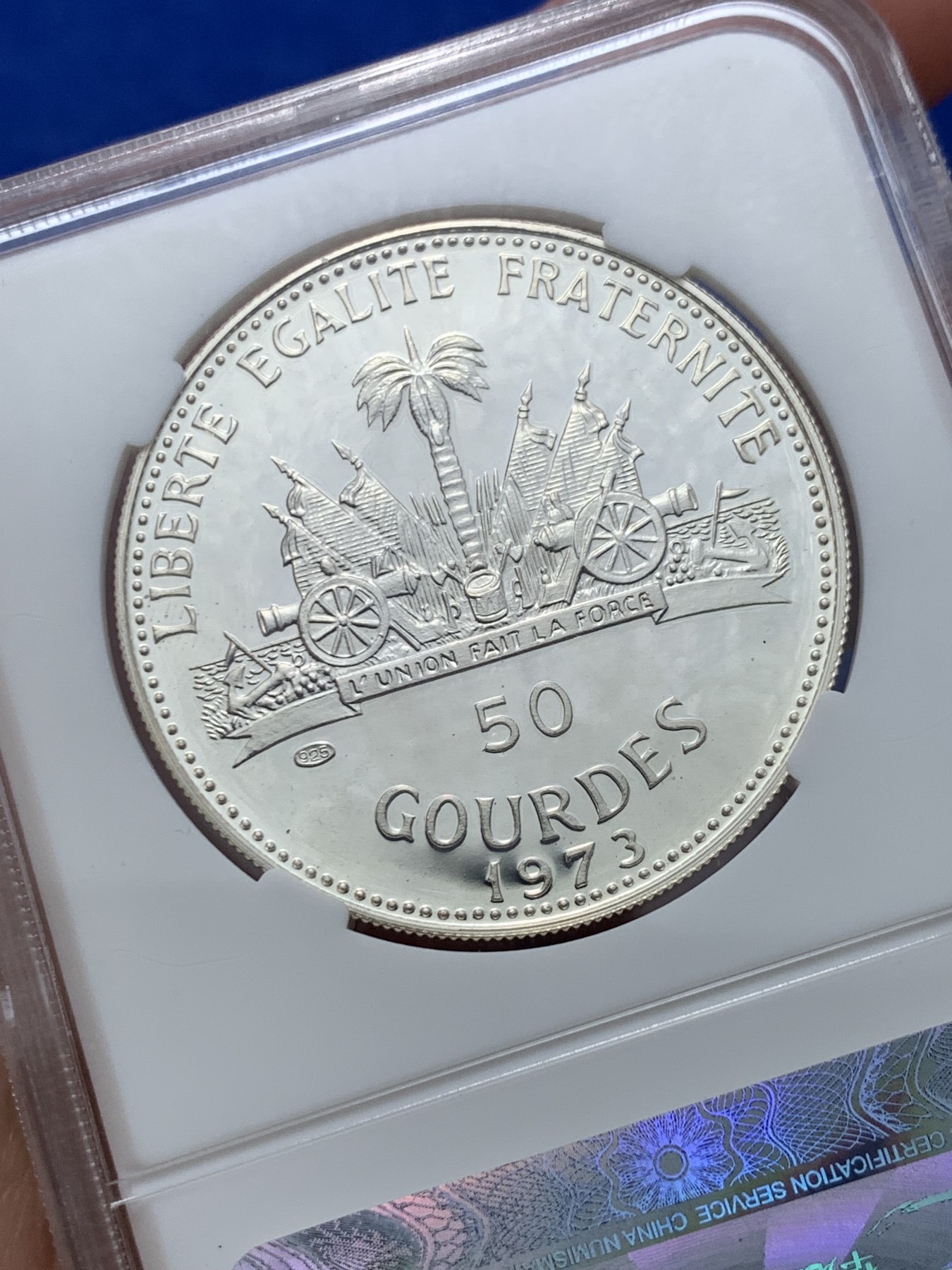 《竞宝斋》第257场-周日，周一 2场连拍 (全场包邮) CNCS PF68 海地1973年吹海螺的少女50古德精制银币 （老精稀收藏品，裸币市价1000+）