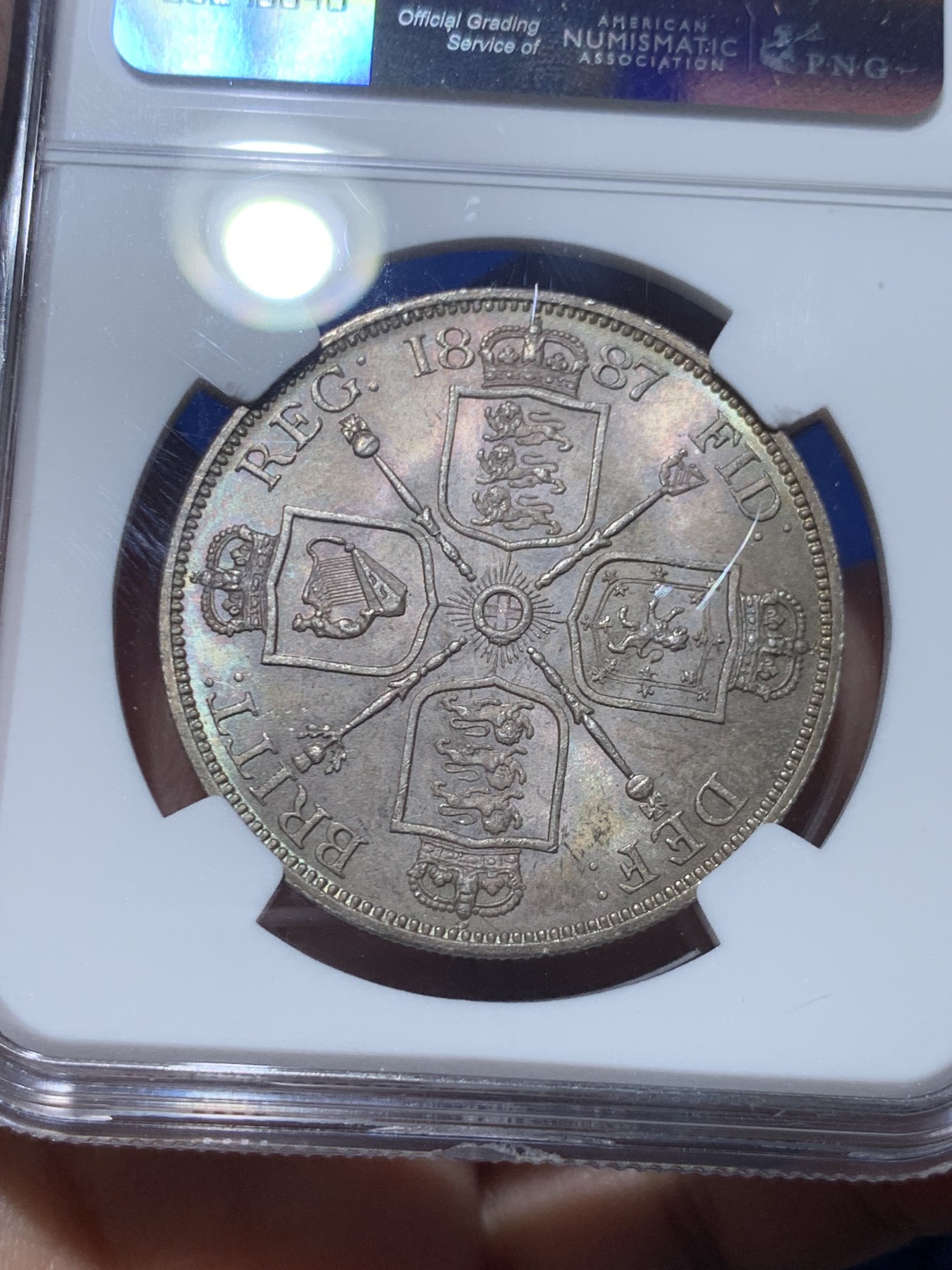 《竞宝斋》第257场-周日，周一 2场连拍 (全场包邮) NGC MS64 英国维多利亚1887年高冠双弗洛林银币 少见罗马体版 英伦青绿色海洋包浆 底光丝滑 细节见图