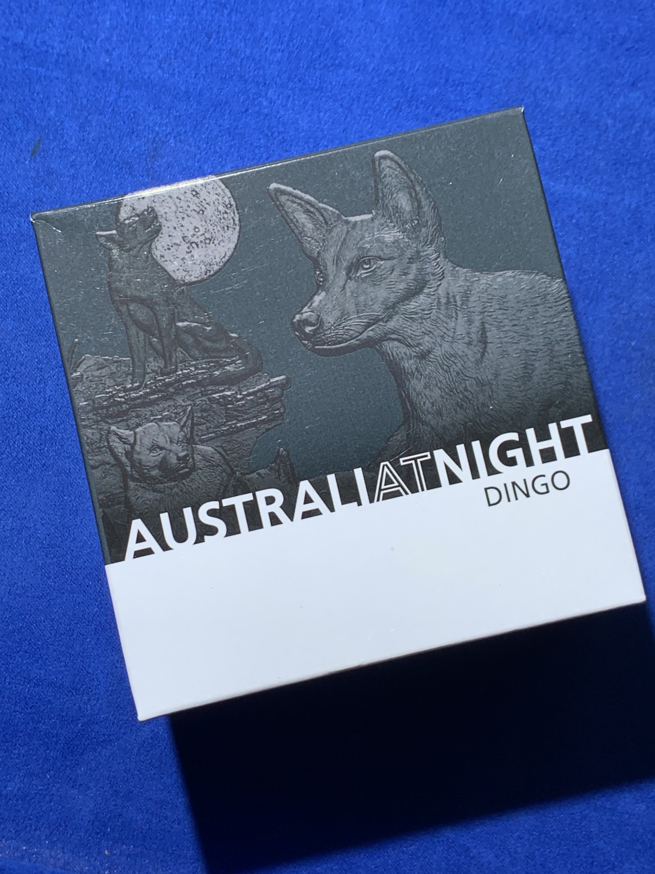 《竞宝斋》第257场-周日，周一 2场连拍 (全场包邮) 纽埃2021年发行澳大利亚夜间动物系列之鬣犬精制银币 礼盒装 抗氧钌化工艺 限量1000枚 市价950+