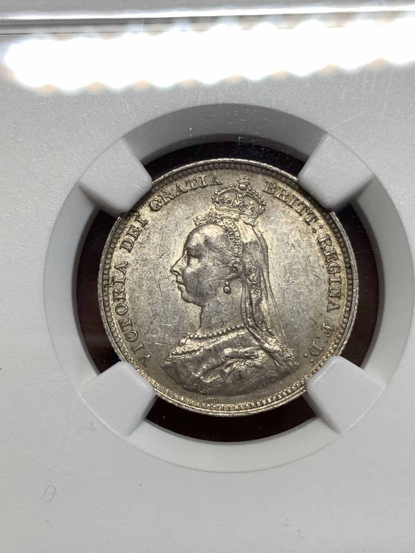 《竞宝斋》第257场-周日，周一 2场连拍 (全场包邮) NGC AU55 英国1887年维多利亚1先令银币 原味带光