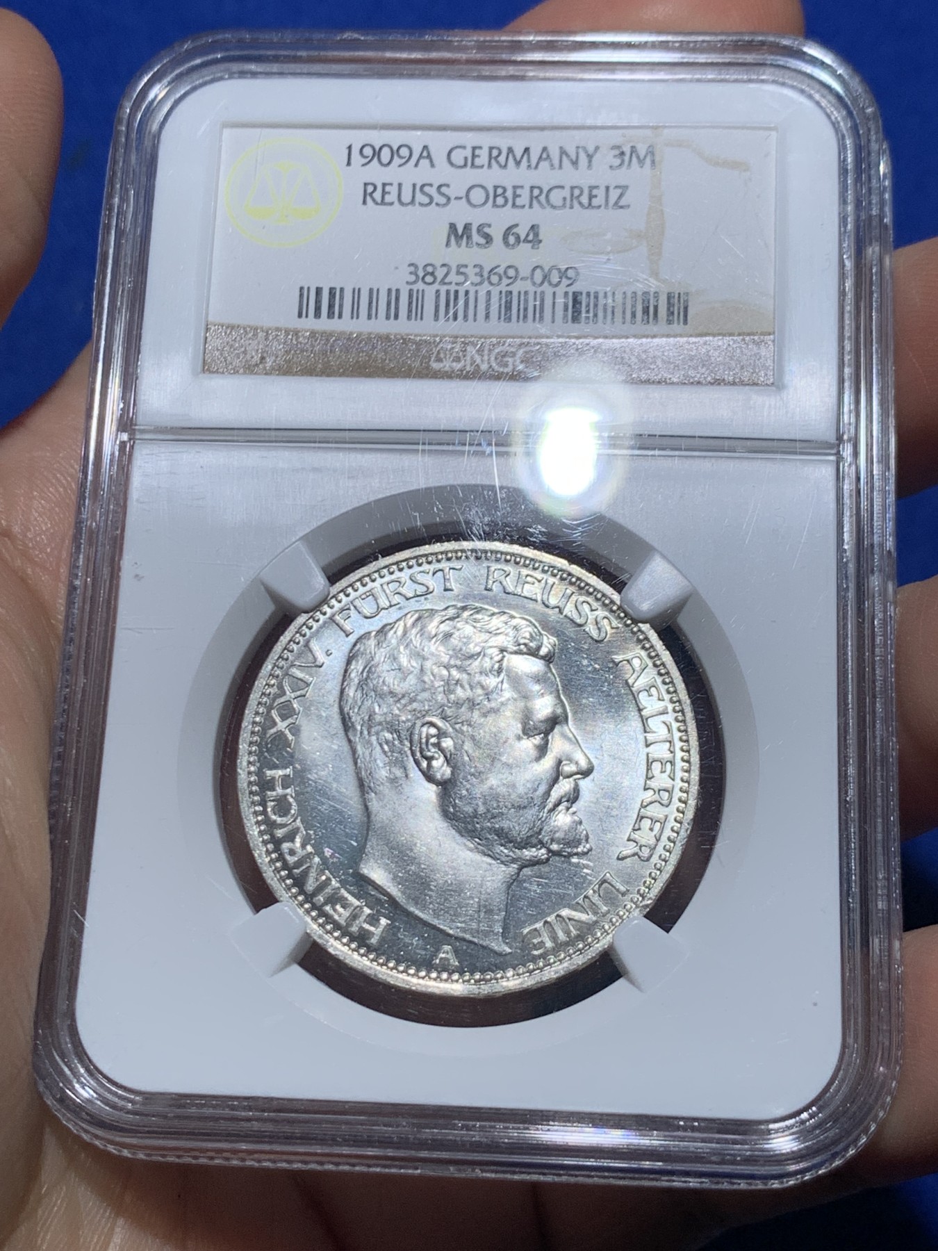 《竞宝斋》第257场-周日，周一 2场连拍 (全场包邮) NGC MS64 德国 1909 罗伊斯 3马克银币 银币 小邦稀见品种 PL底板 老盒低评