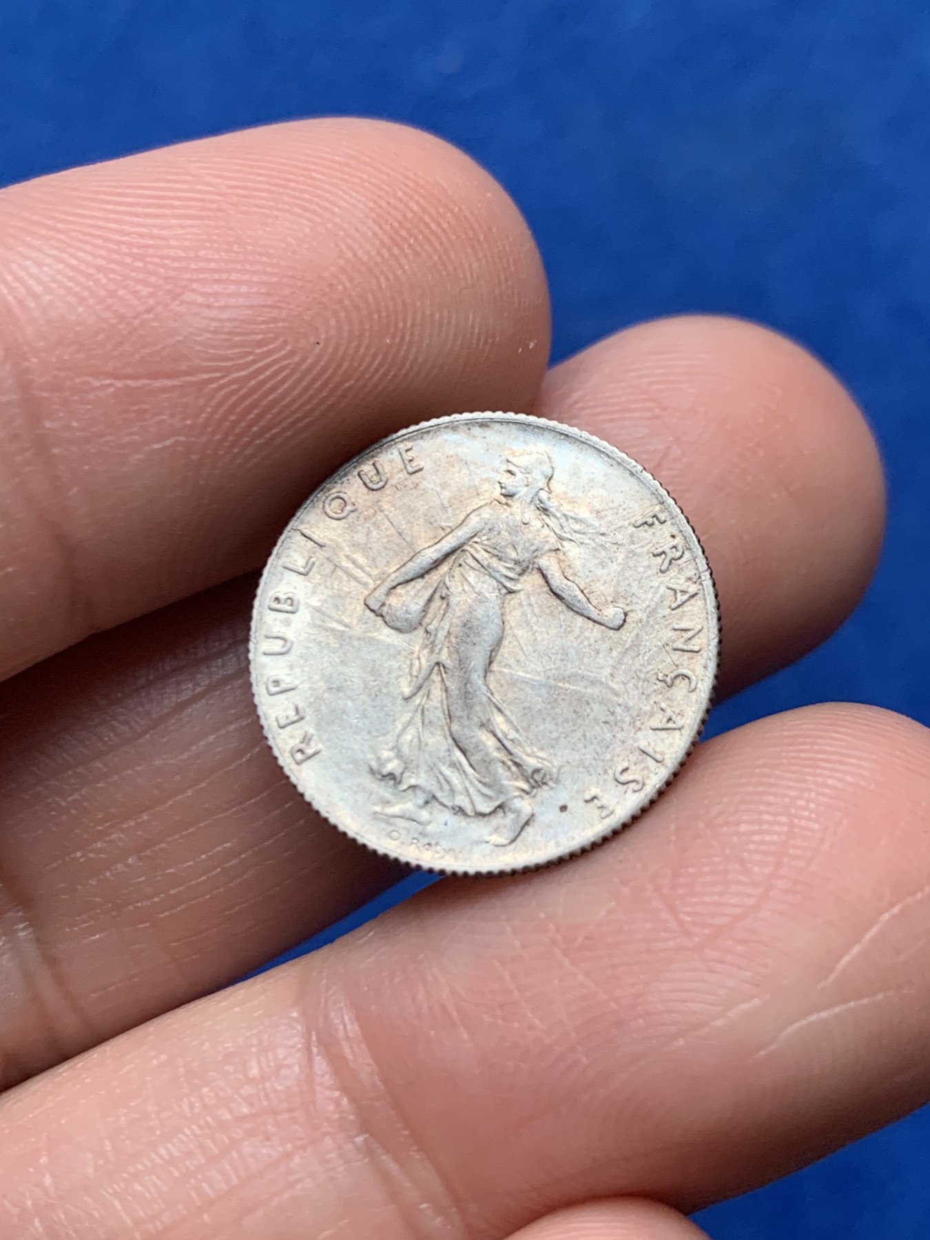 《竞宝斋》第257场-周日，周一 2场连拍 (全场包邮) 1915年法国播种50分银币 转光流畅