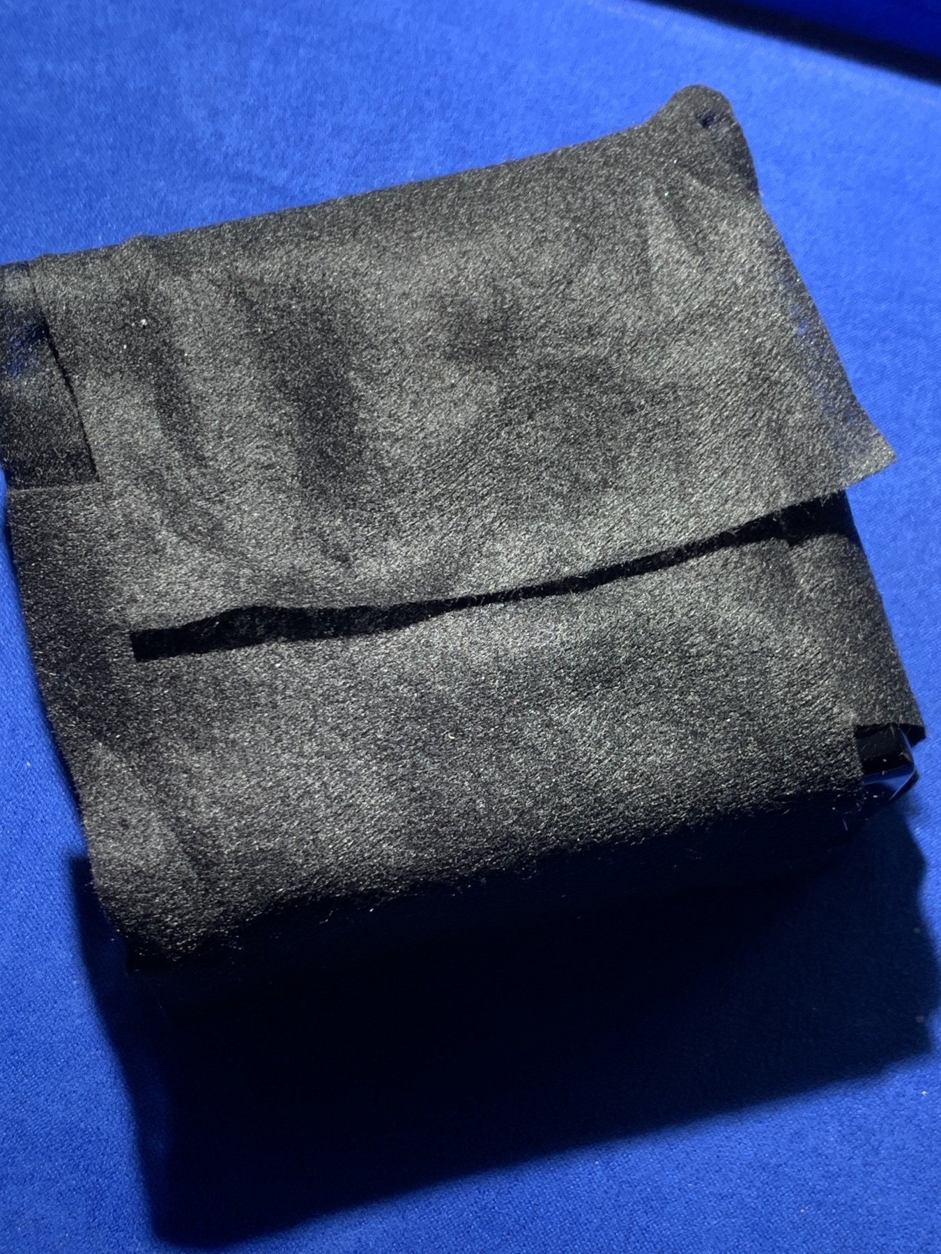 《竞宝斋》第257场-周日，周一 2场连拍 (全场包邮) 纽埃2021年发行澳大利亚夜间动物系列之鬣犬精制银币 礼盒装 抗氧钌化工艺 限量1000枚 市价950+