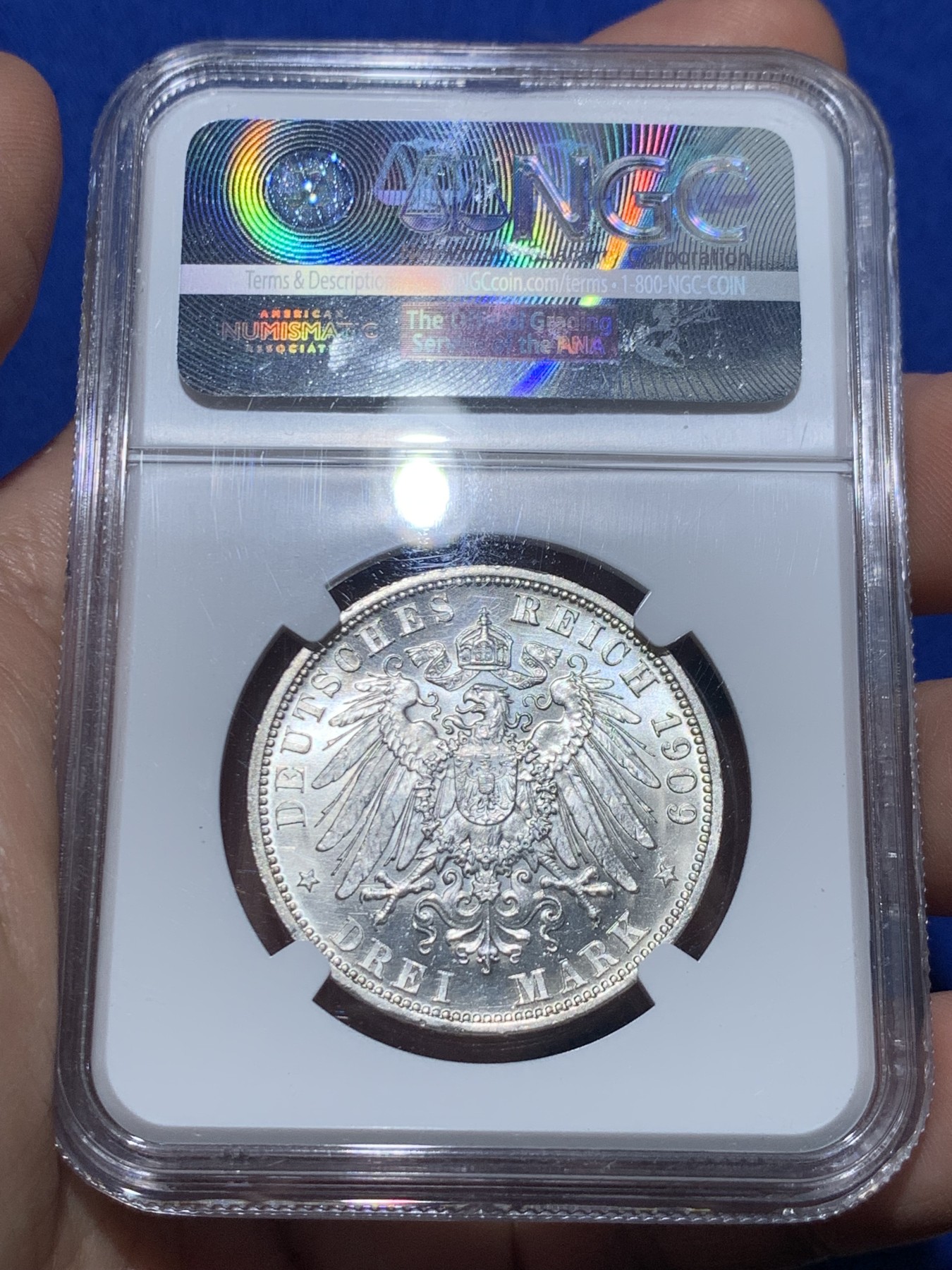 《竞宝斋》第257场-周日，周一 2场连拍 (全场包邮) NGC MS64 德国 1909 罗伊斯 3马克银币 银币 小邦稀见品种 PL底板 老盒低评