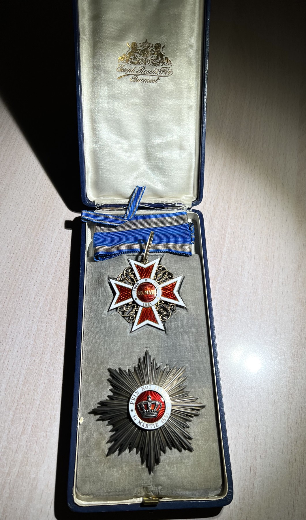 大猫徽章拍卖第245期  罗马尼亚大军官级王冠勋章