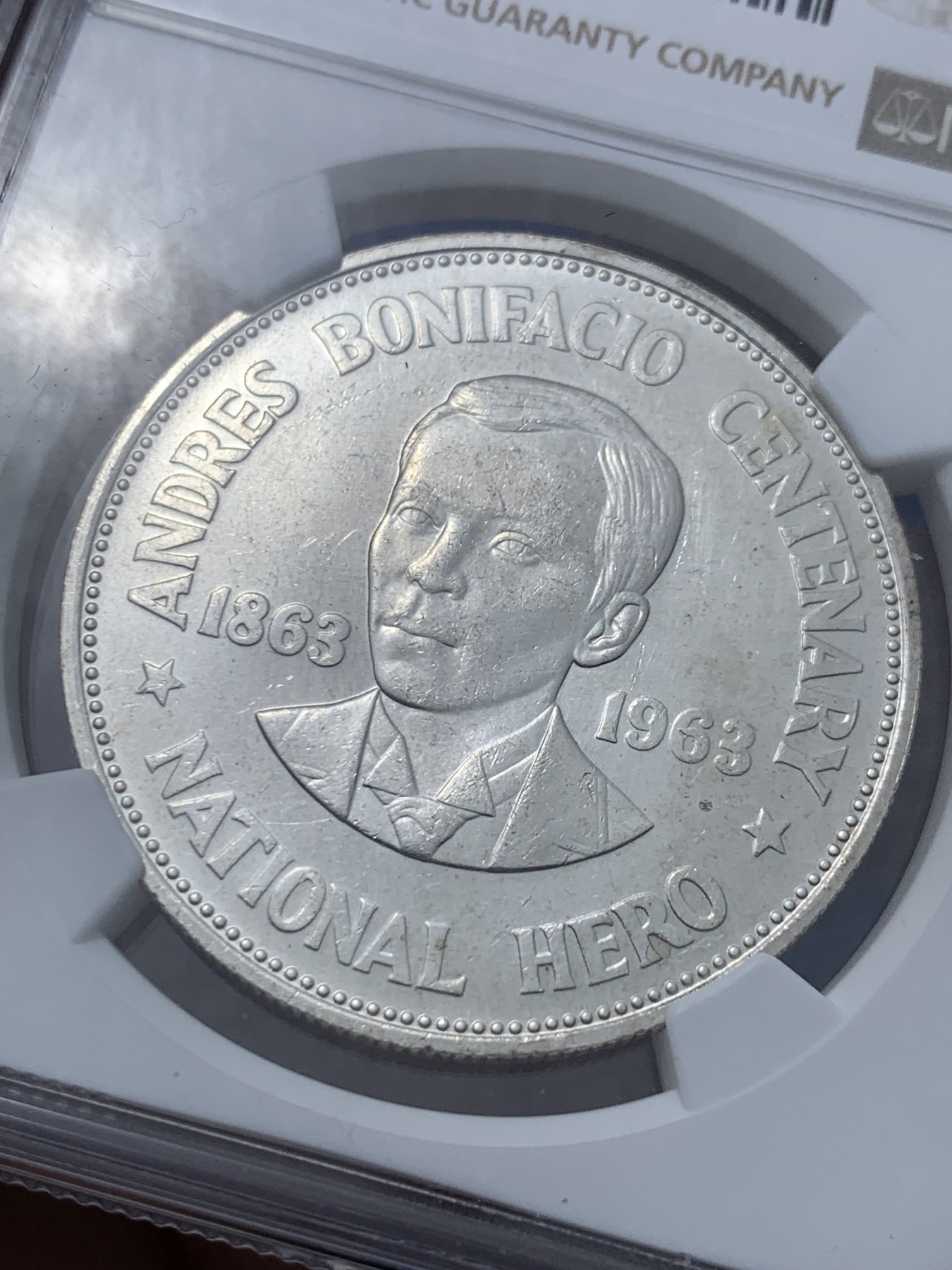 《竞宝斋》第257场-周日，周一 2场连拍 (全场包邮) NGC MS65 菲律宾1963年独立领导人波尼斯奥1比索纪念银币 普制品种很难的高分 亚军分更高分只有5枚