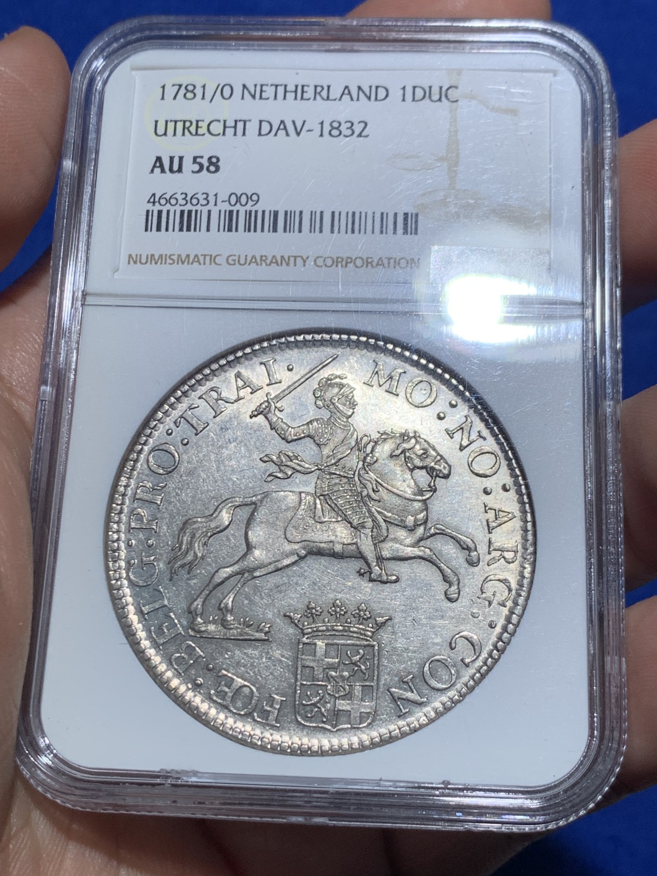 《竞宝斋》第257场-周日，周一 2场连拍 (全场包邮) NGC AU58 荷兰1781/0年骑字版 稀少版别 乌特勒支大马剑 双面完美浮雕 顶级状态 58中的战斗机