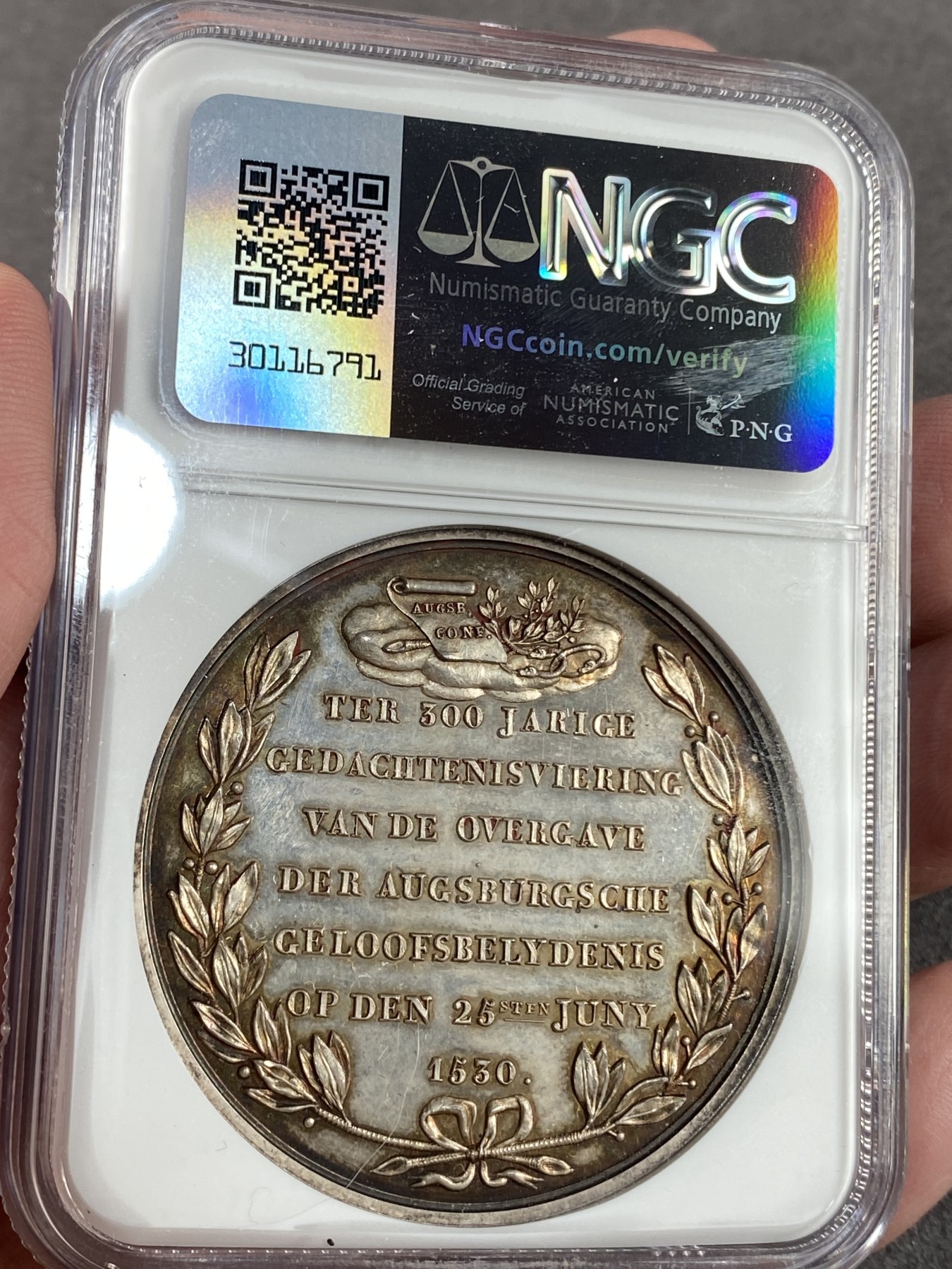 万国钱币拍卖第023期（金辉银韵之夜） NGC MS62 1830年德国奥格斯堡忏悔300周年纪念大银章 常见的奥格斯堡忏悔都为30MM小尺寸 这枚高浮雕46MM的非常少见！