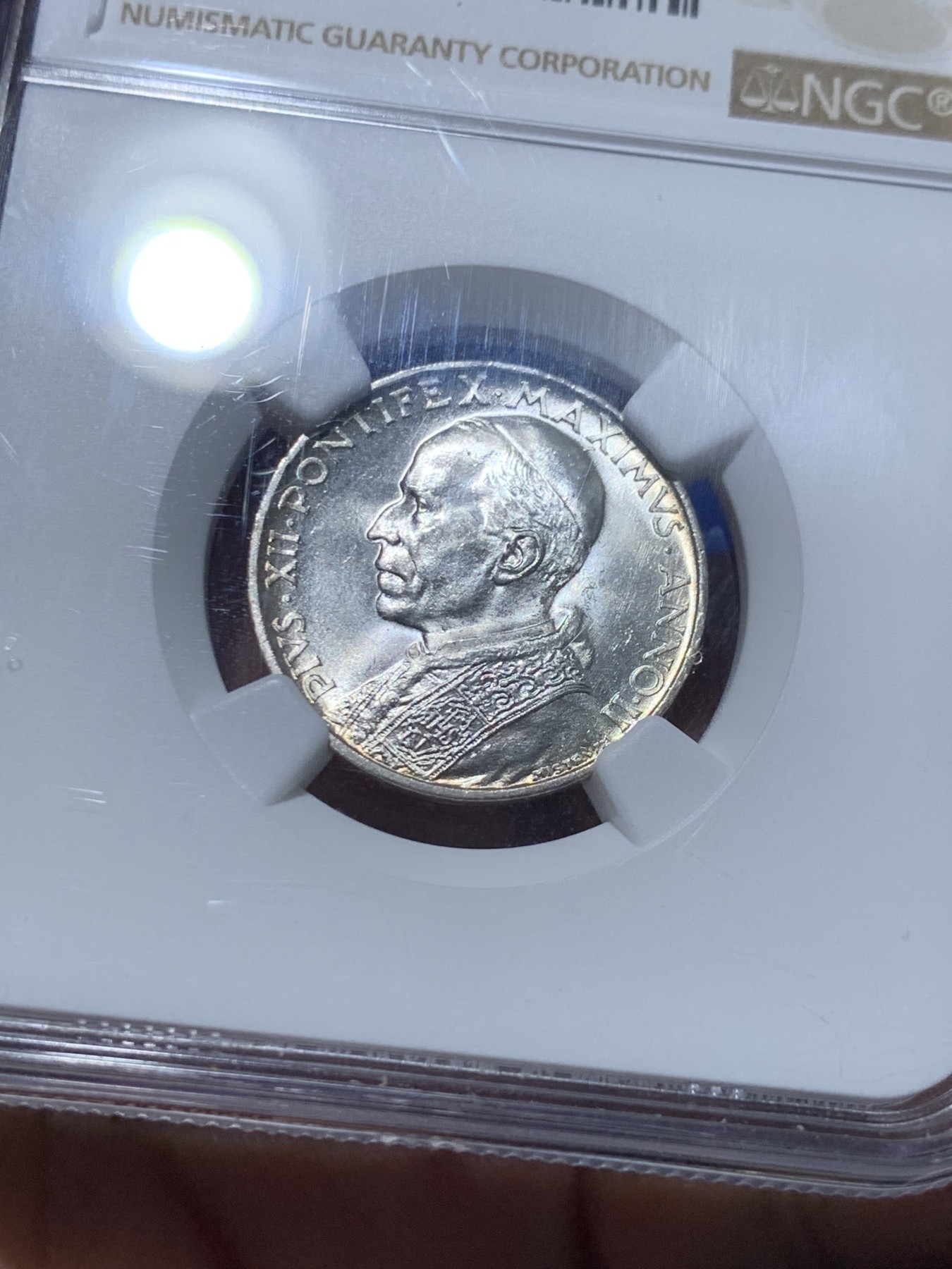 《竞宝斋》第257场-周日，周一 2场连拍 (全场包邮) NGC MS64 梵蒂冈 1940年 划船 5里拉 银币 带微彩