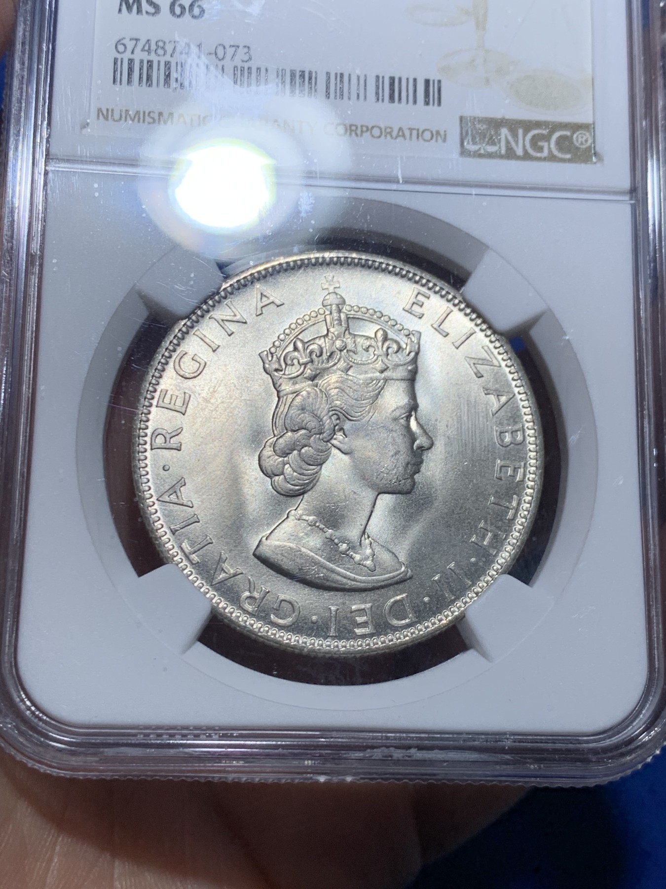 《竞宝斋》第257场-周日，周一 2场连拍 (全场包邮) NGC MS66 百慕大1964年伊丽莎白二世青年头像1克朗银币 经典女王头像 高分好品