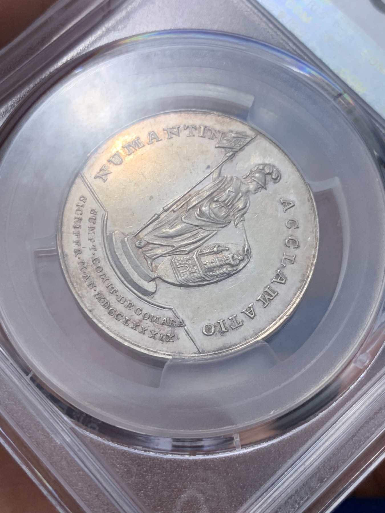 《竞宝斋》第257场-周日，周一 2场连拍 (全场包邮) PCGS MS61 西班牙1789年查理四世加冕宣言章，非常稀少，西系钱币玩家不可或缺的品种。纪念其索里亚宣布查理为国王，正面为查尔斯和玛丽亚·路易莎，背面为西班牙的拟人化身。