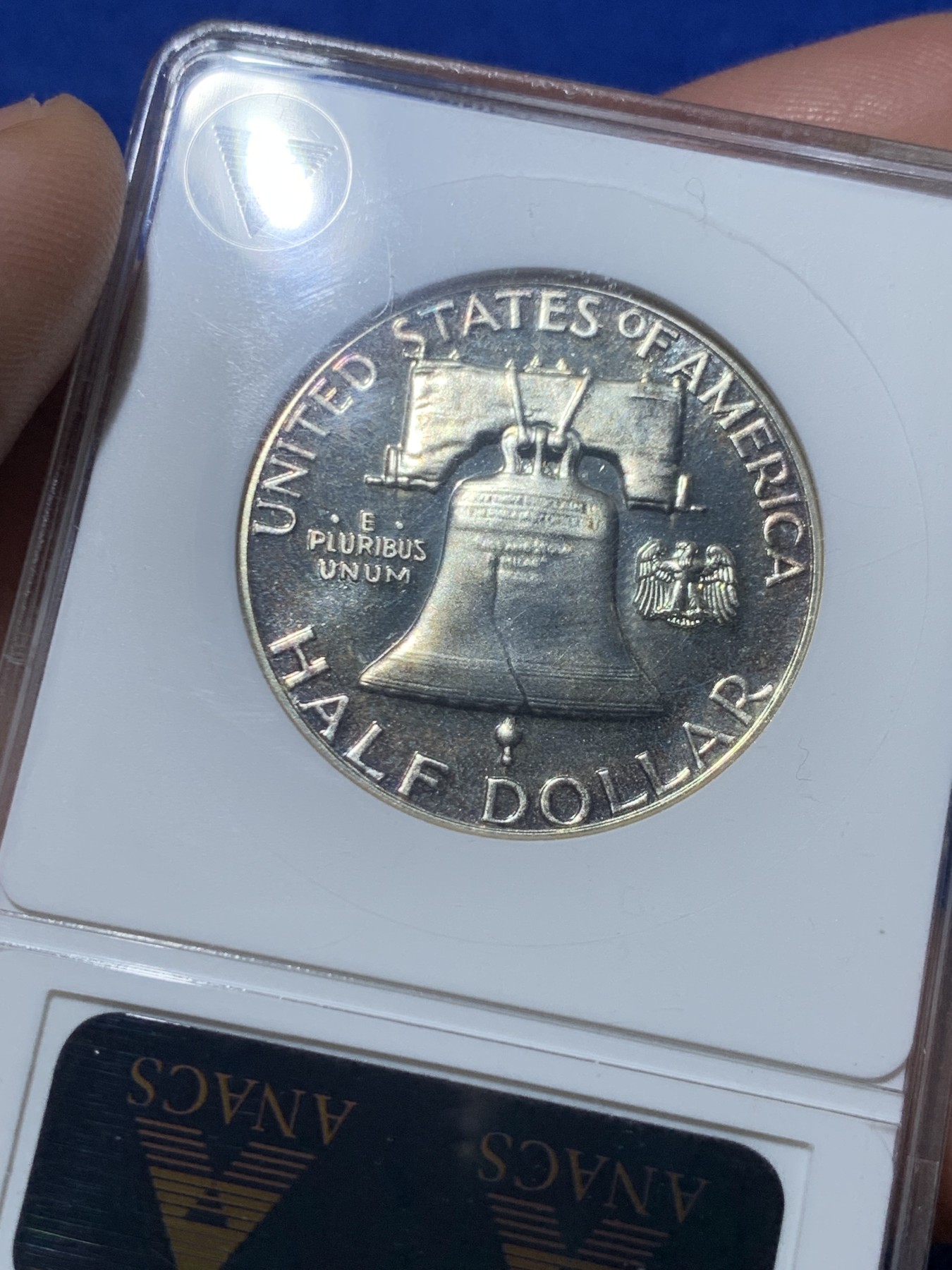 《竞宝斋》第257场-周日，周一 2场连拍 (全场包邮) ANACS PF66 美国1963年富兰克林半美元精制银币，绝版经典小白盒，PROOF精制币，币面清爽干净又漂亮，打制精美。小白盒距今近50年的历史，盒子本身就是古董级别的收藏品。